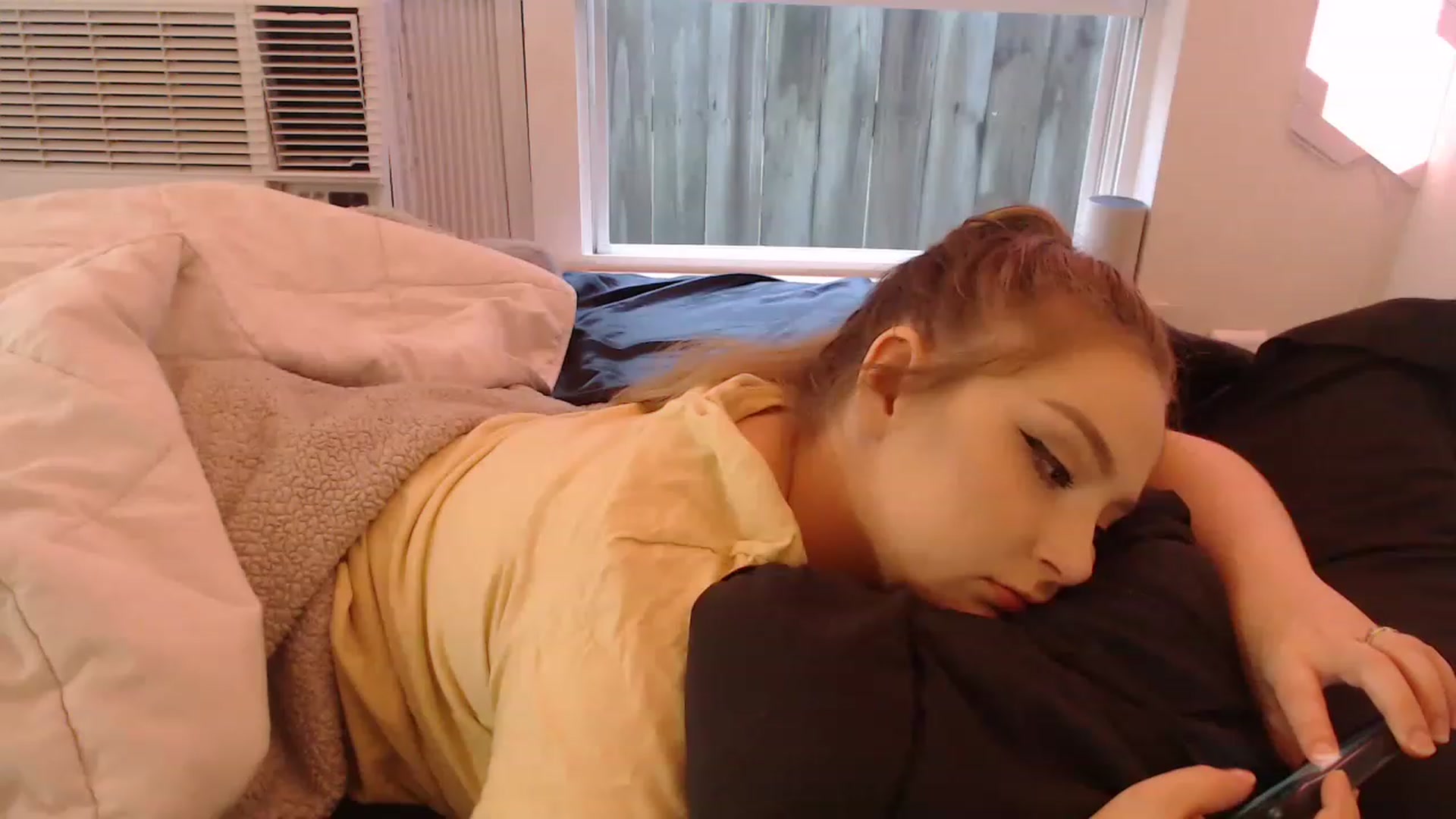 Gallery image thumbnail from LibbyxDoe's myfreecams stream on, 12/22/2022, 13:40 image 2 of 20