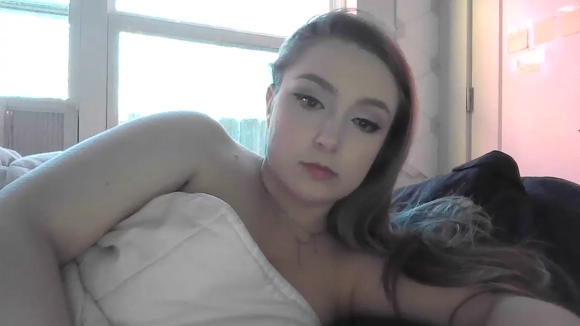 Gallery image thumbnail from LibbyxDoe's myfreecams stream on, 12/23/2022, 18:29 image 4 of 20
