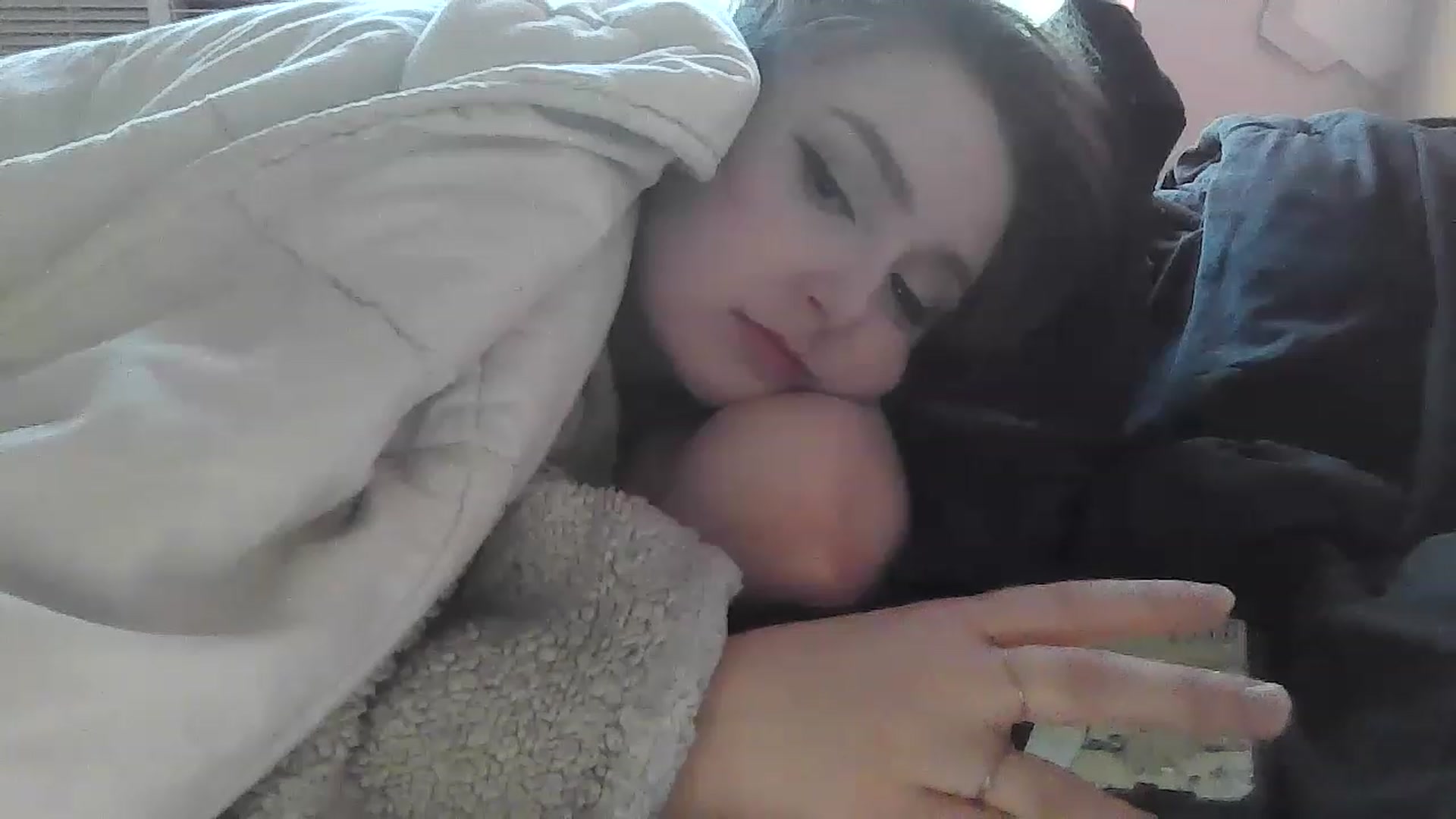 Gallery image thumbnail from LibbyxDoe's myfreecams stream on, 12/23/2022, 20:02 image 12 of 20