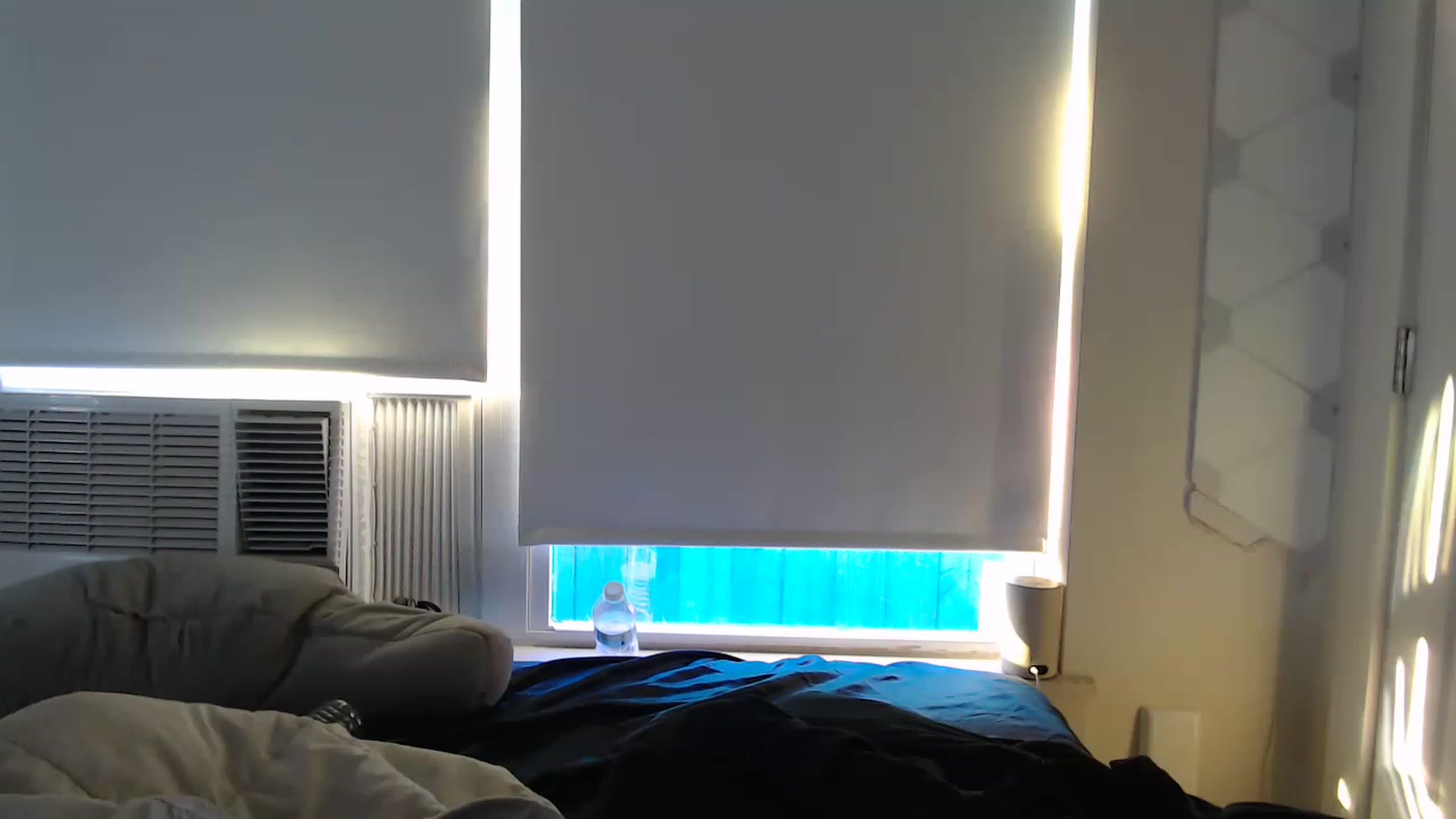 Gallery image thumbnail from LibbyxDoe's myfreecams stream on, 12/23/2022, 22:33 image 7 of 20
