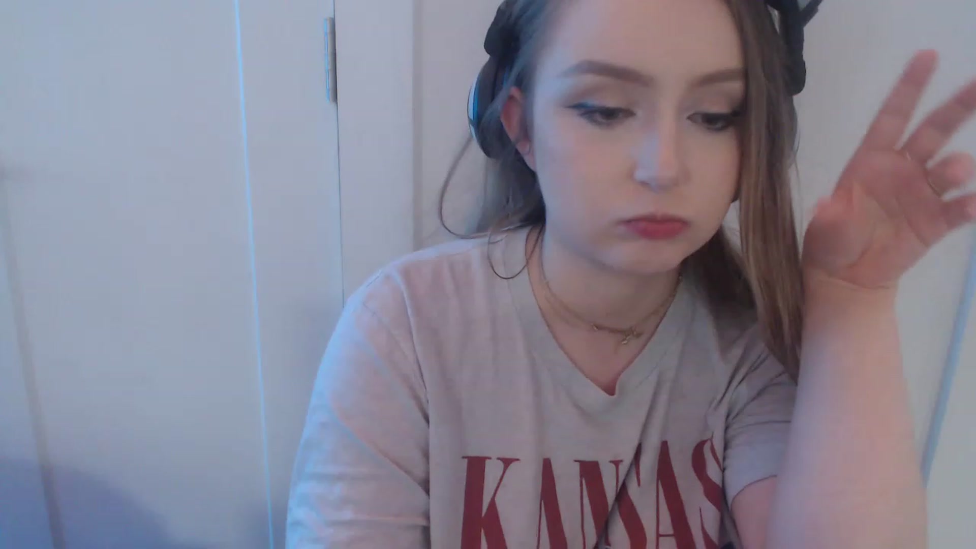 Gallery image thumbnail from LibbyxDoe's myfreecams stream on, 01/01/2023, 16:23 image 6 of 20
