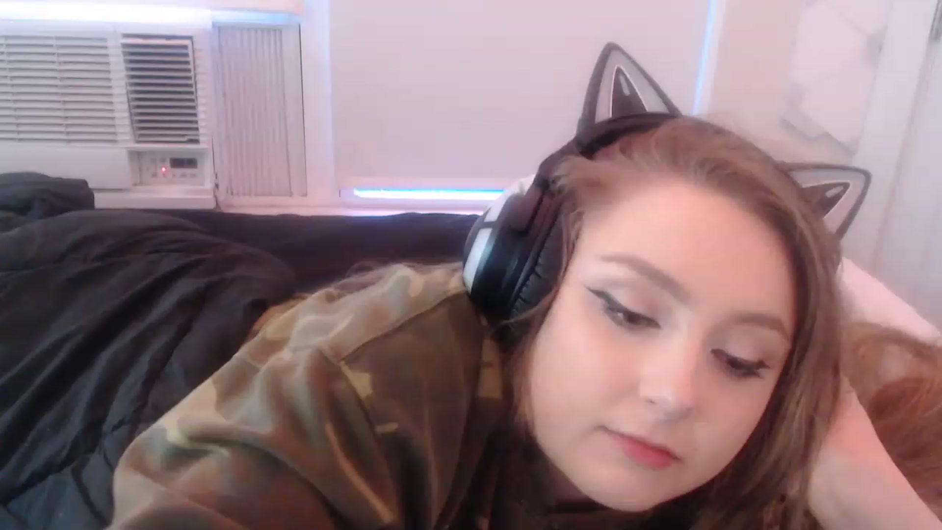 Gallery image thumbnail from LibbyxDoe's myfreecams stream on, 01/02/2023, 14:23 image 4 of 20