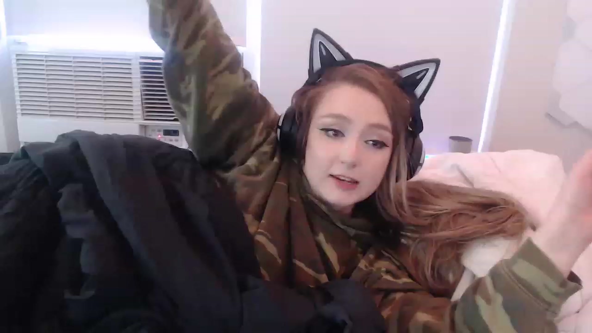 Gallery image thumbnail from LibbyxDoe's myfreecams stream on, 01/02/2023, 14:23 image 19 of 20