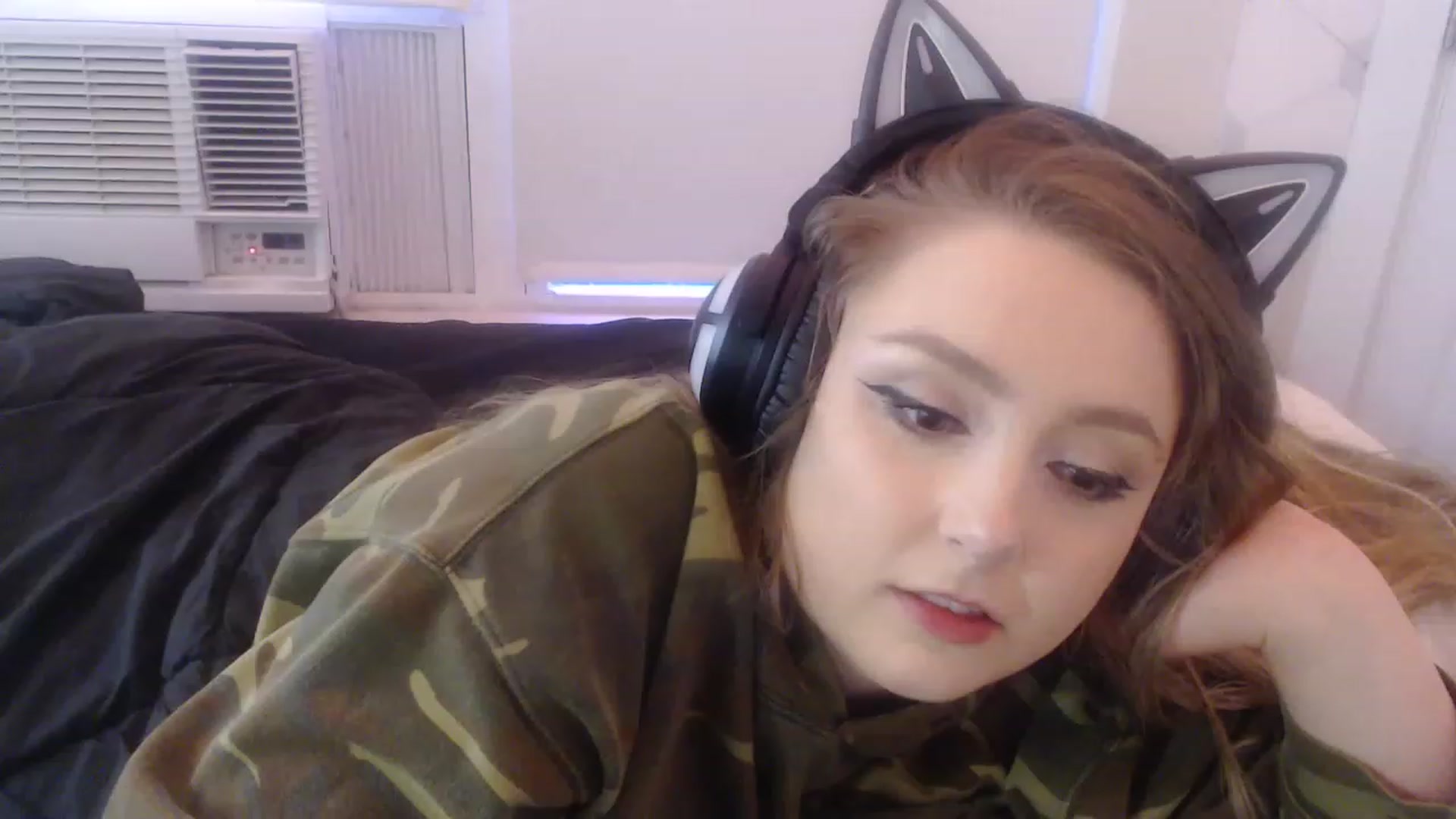 Gallery image thumbnail from LibbyxDoe's myfreecams stream on, 01/02/2023, 14:23 image 3 of 20