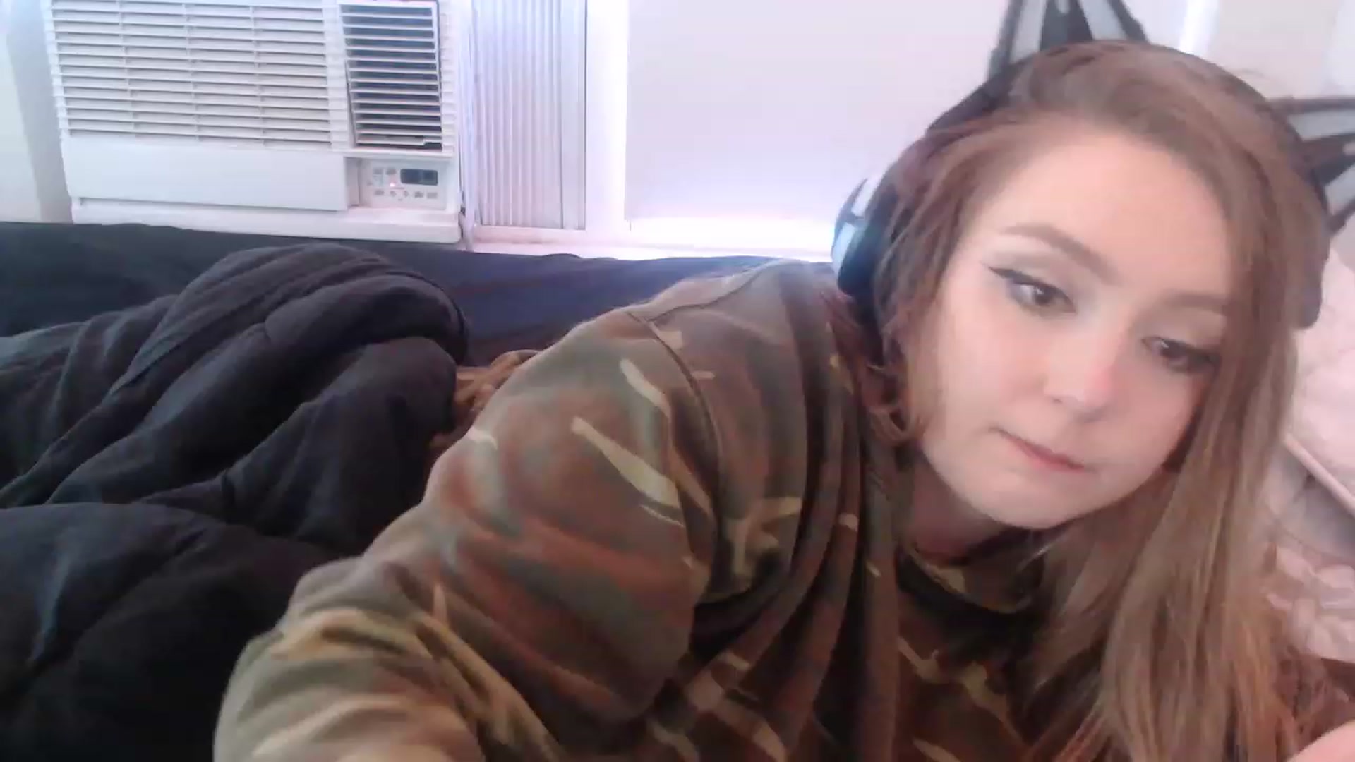 Gallery image thumbnail from LibbyxDoe's myfreecams stream on, 01/02/2023, 16:13 image 5 of 20