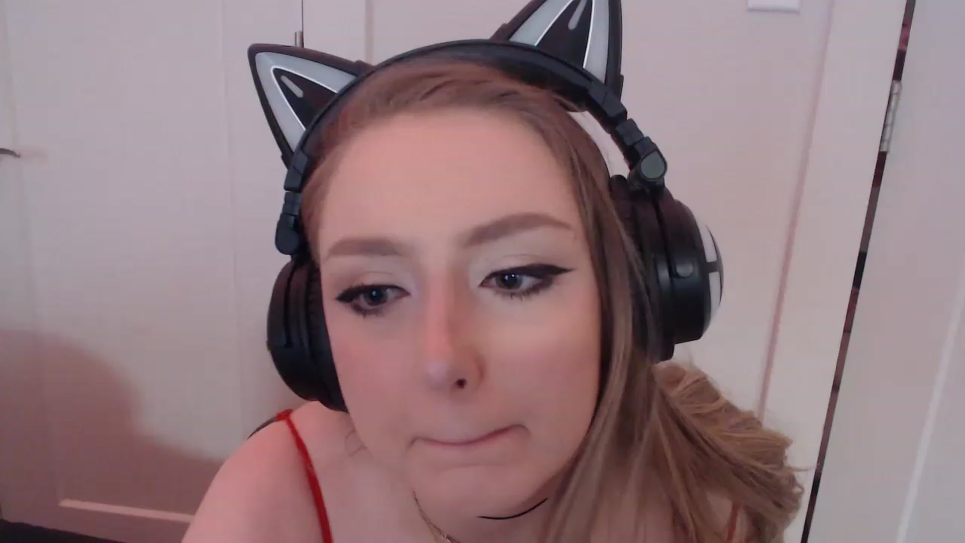 Gallery image thumbnail from LibbyxDoe's myfreecams stream on, 01/03/2023, 12:42 image 2 of 20