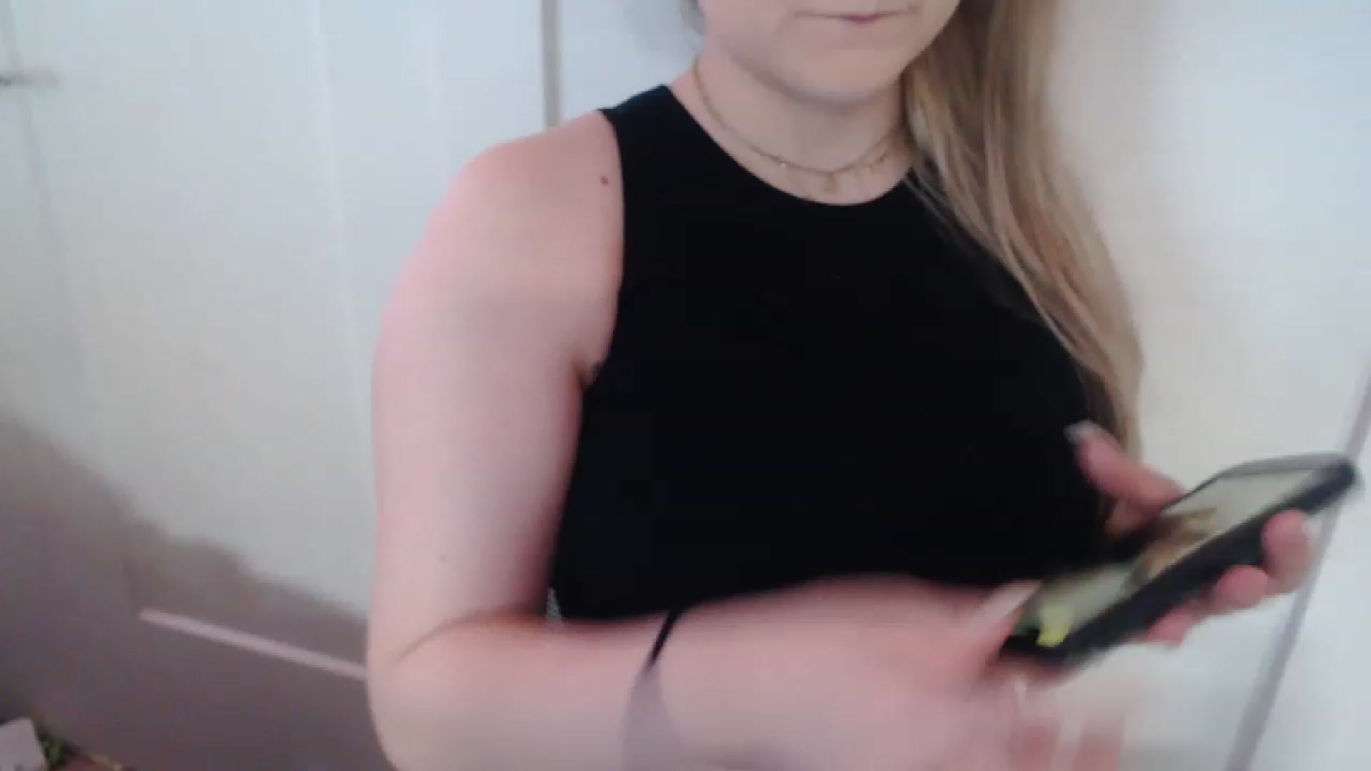 Gallery image thumbnail from LibbyxDoe's myfreecams stream on, 01/09/2023, 10:57 image 7 of 20