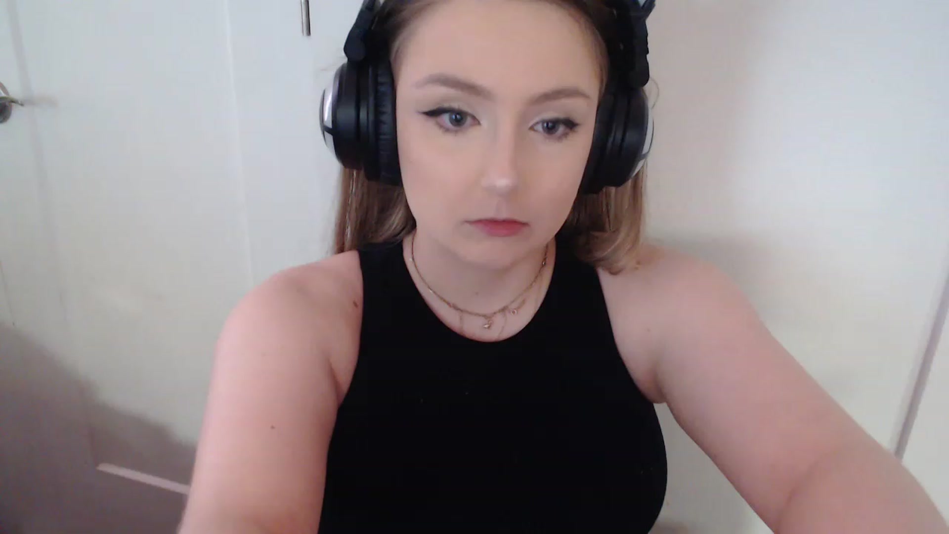 Gallery image thumbnail from LibbyxDoe's myfreecams stream on, 01/09/2023, 10:57 image 2 of 20