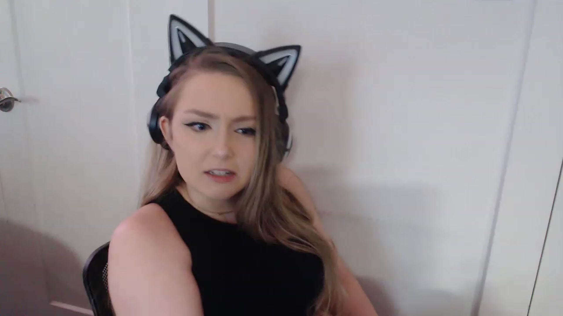 Gallery image thumbnail from LibbyxDoe's myfreecams stream on, 01/09/2023, 14:17 image 3 of 20