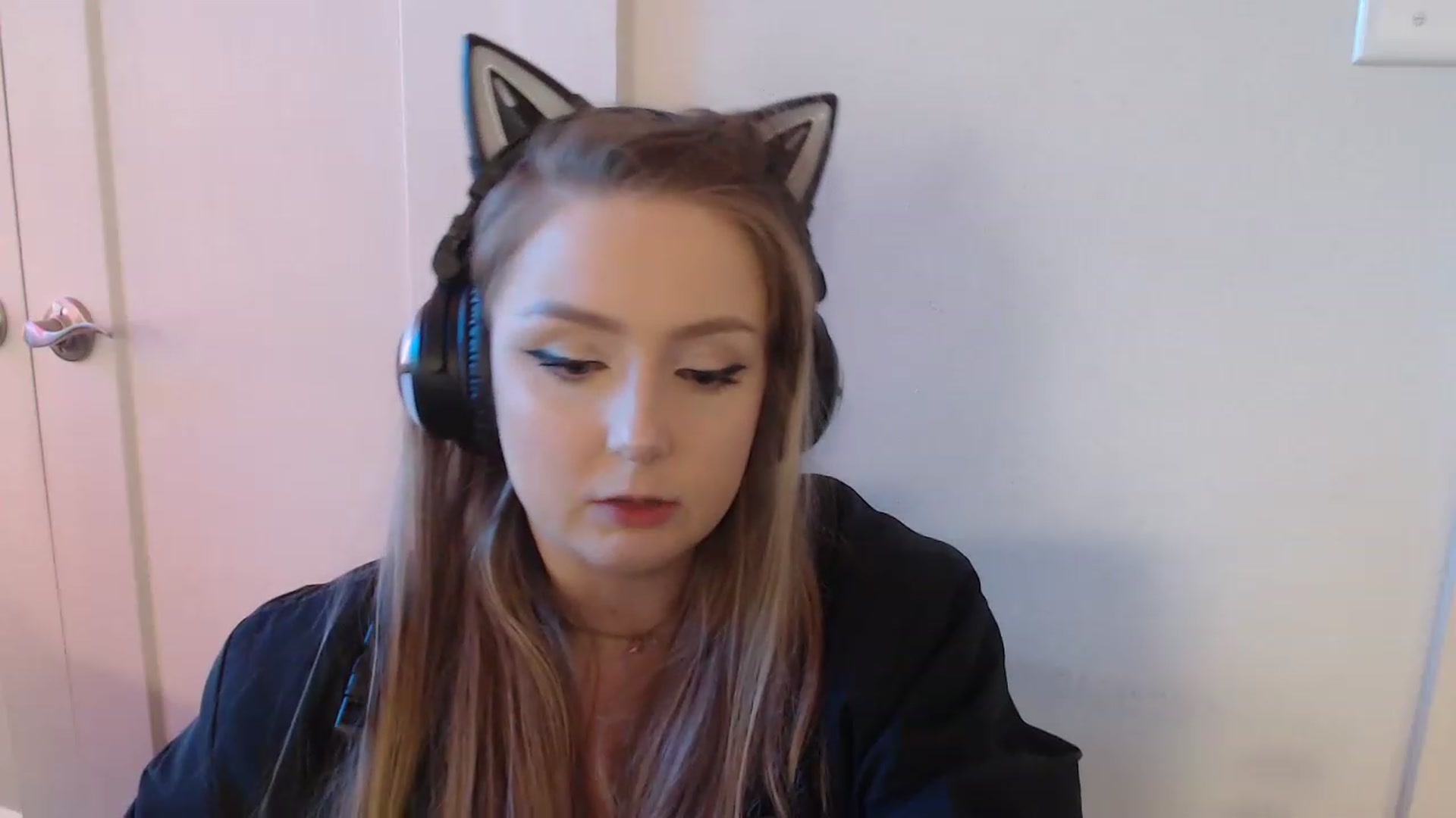 Gallery image thumbnail from LibbyxDoe's myfreecams stream on, 01/09/2023, 14:17 image 16 of 20
