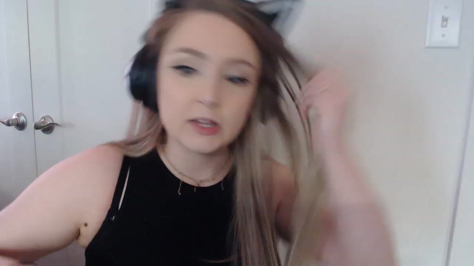 Gallery image thumbnail from LibbyxDoe's myfreecams stream on, 01/09/2023, 14:17 image 7 of 20