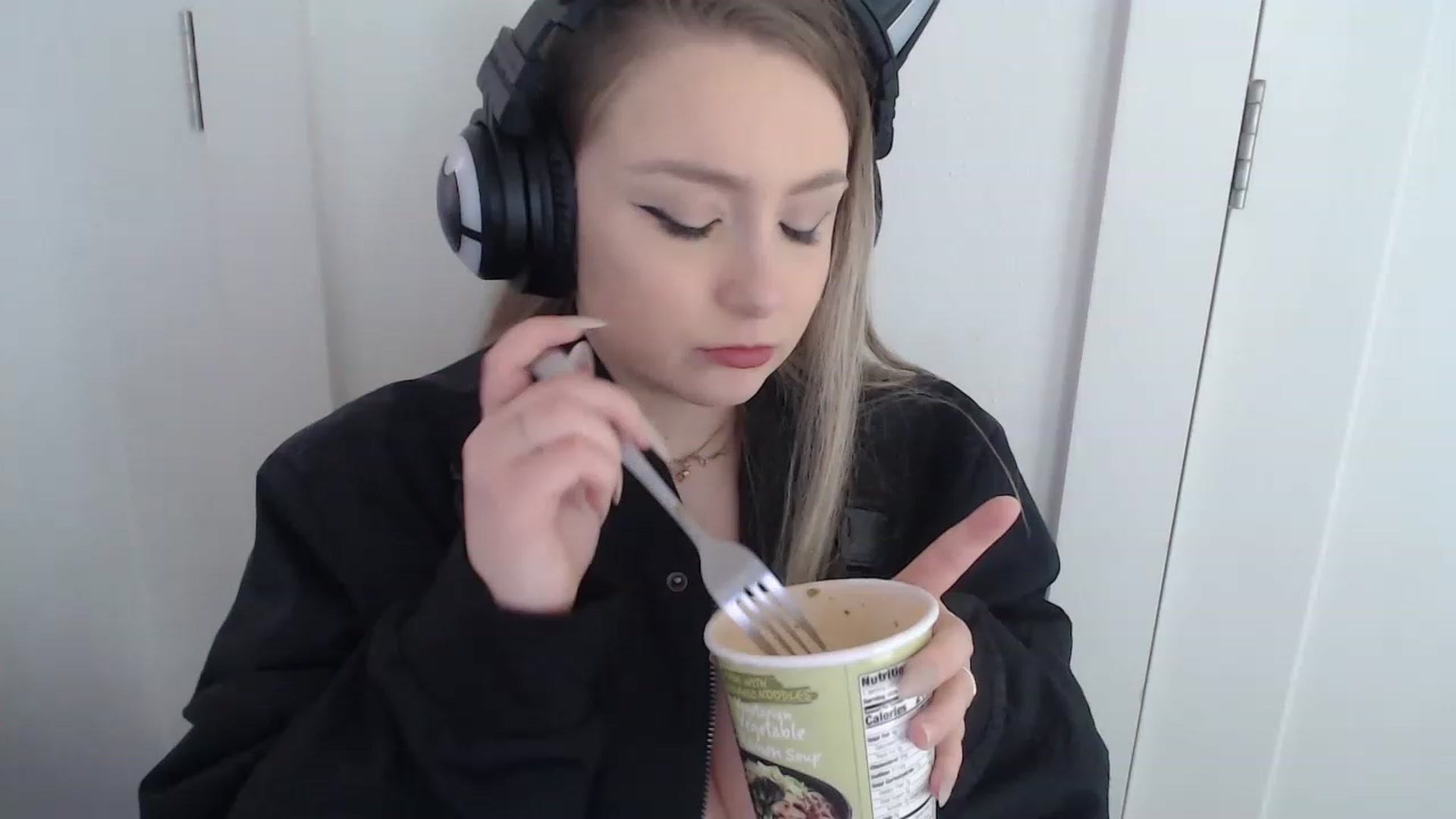Gallery image thumbnail from LibbyxDoe's myfreecams stream on, 01/09/2023, 17:54 image 8 of 20