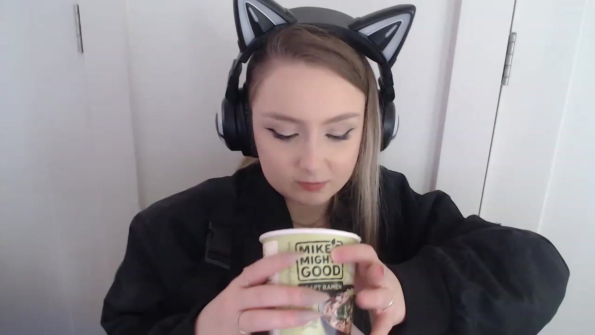 Gallery image thumbnail from LibbyxDoe's myfreecams stream on, 01/09/2023, 17:54 image 12 of 20