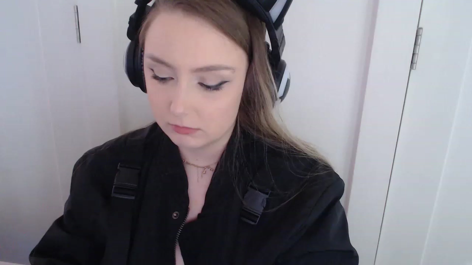 Gallery image thumbnail from LibbyxDoe's myfreecams stream on, 01/09/2023, 17:54 image 5 of 20