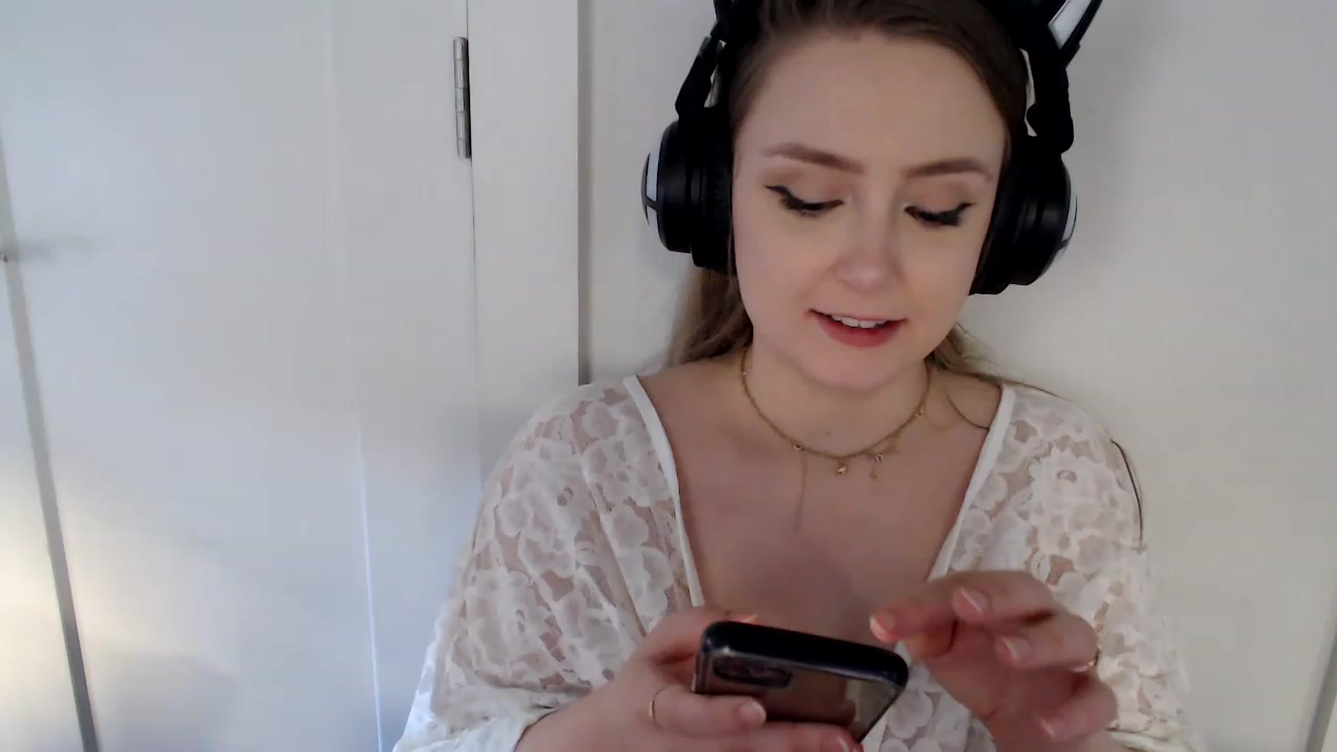 Gallery image thumbnail from LibbyxDoe's myfreecams stream on, 01/15/2023, 16:03 image 6 of 20