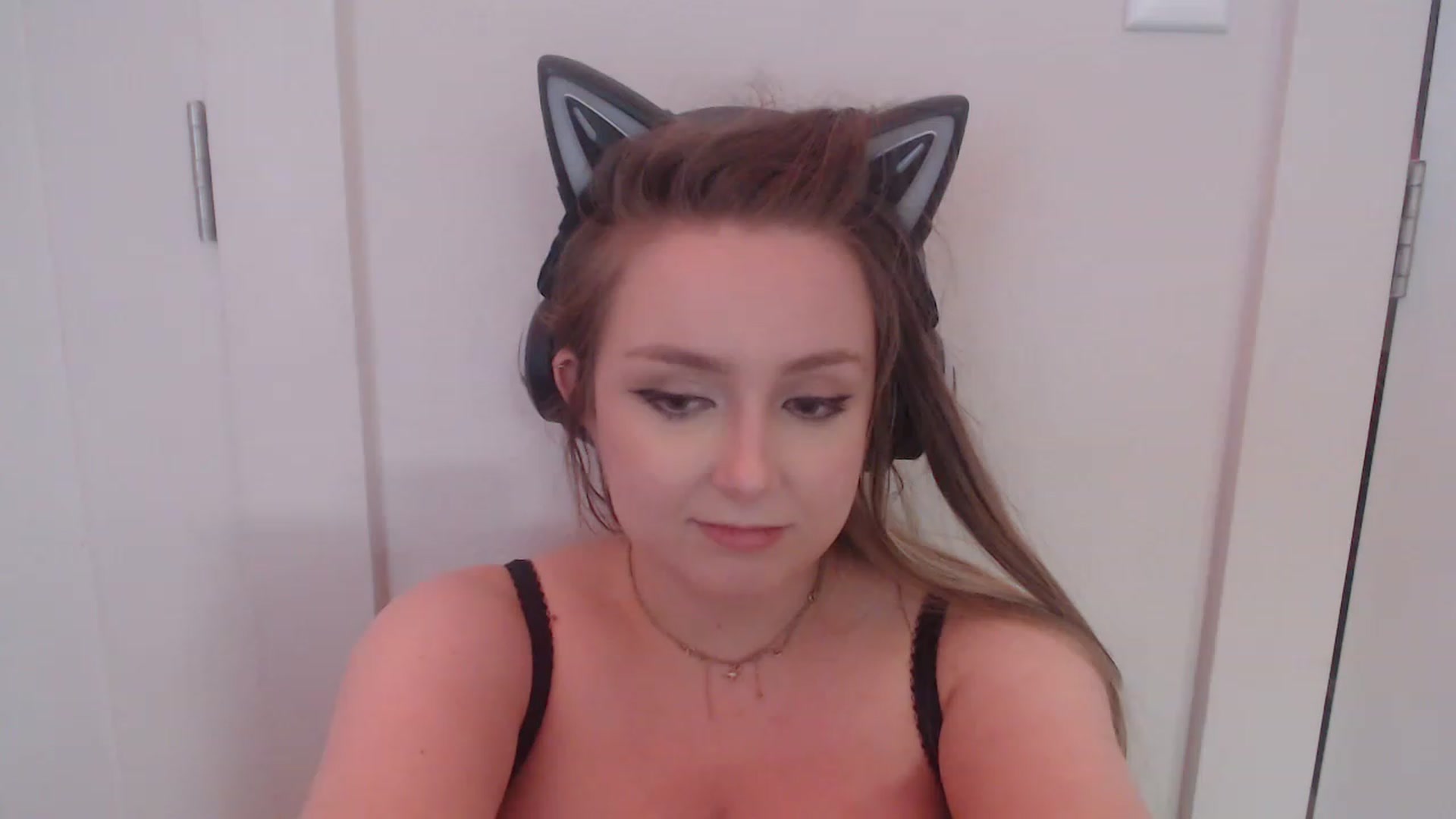 Gallery image thumbnail from LibbyxDoe's myfreecams stream on, 01/17/2023, 03:20 image 11 of 20