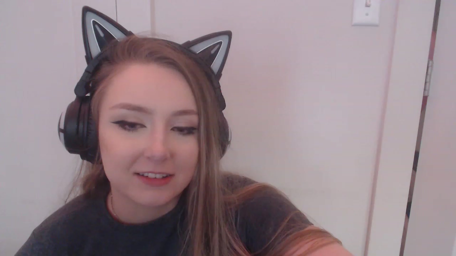 Gallery image thumbnail from LibbyxDoe's myfreecams stream on, 01/25/2023, 13:13 image 7 of 20