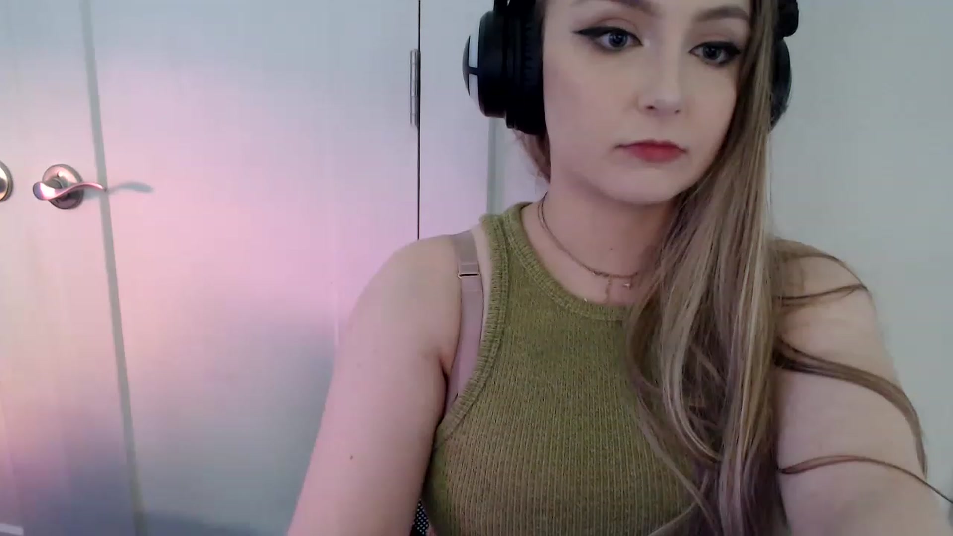 Gallery image thumbnail from LibbyxDoe's myfreecams stream on, 01/28/2023, 15:46 image 9 of 20