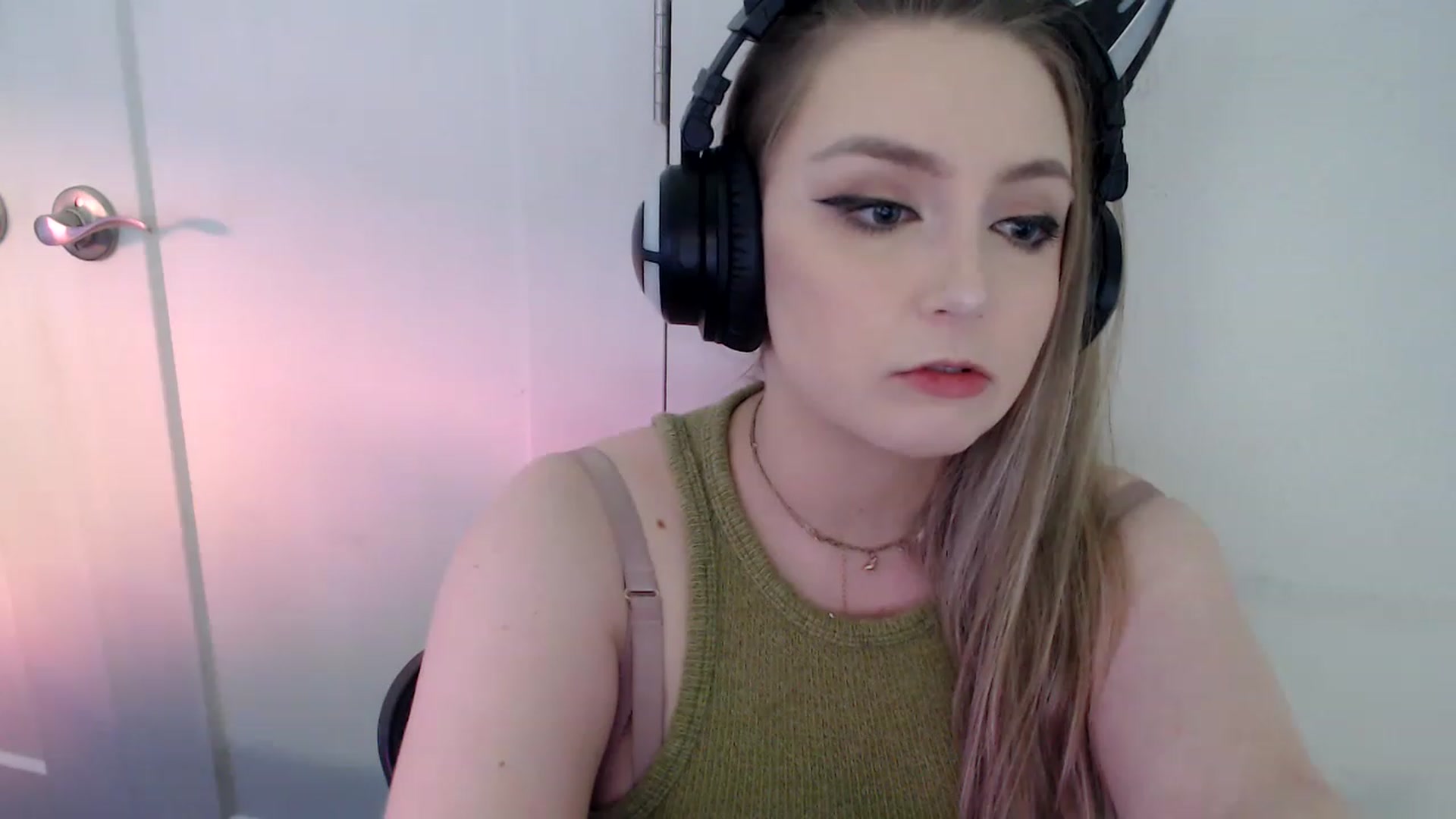 Gallery image thumbnail from LibbyxDoe's myfreecams stream on, 01/28/2023, 15:46 image 5 of 20