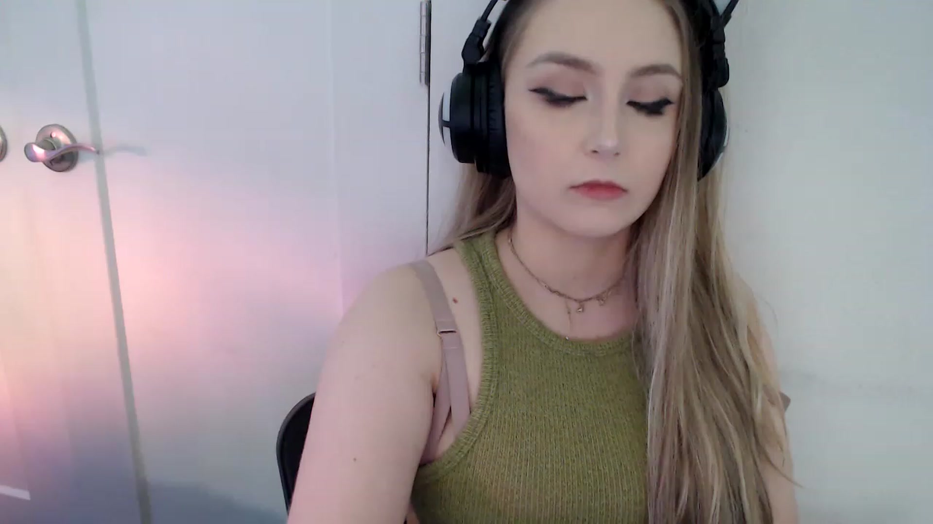 Gallery image thumbnail from LibbyxDoe's myfreecams stream on, 01/28/2023, 15:46 image 3 of 20