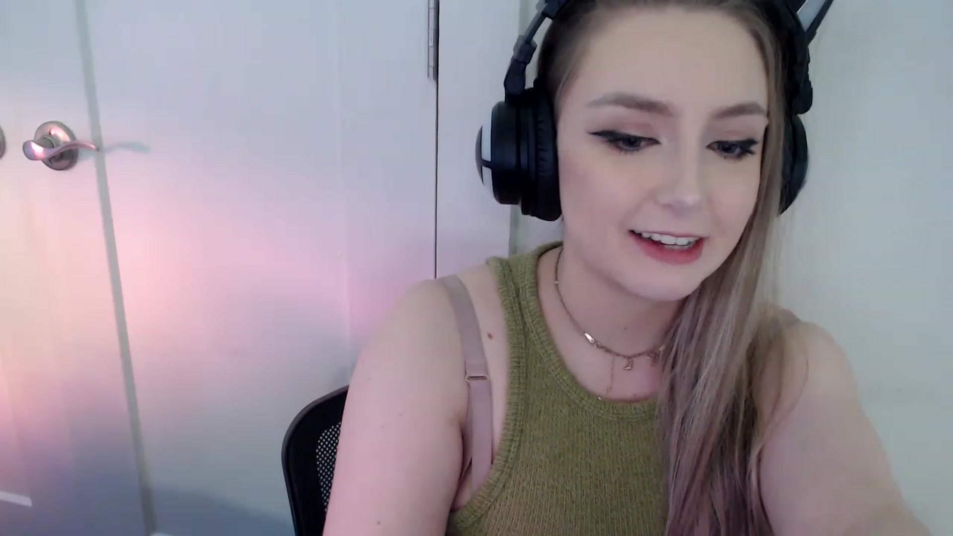 Gallery image thumbnail from LibbyxDoe's myfreecams stream on, 01/28/2023, 15:46 image 4 of 20