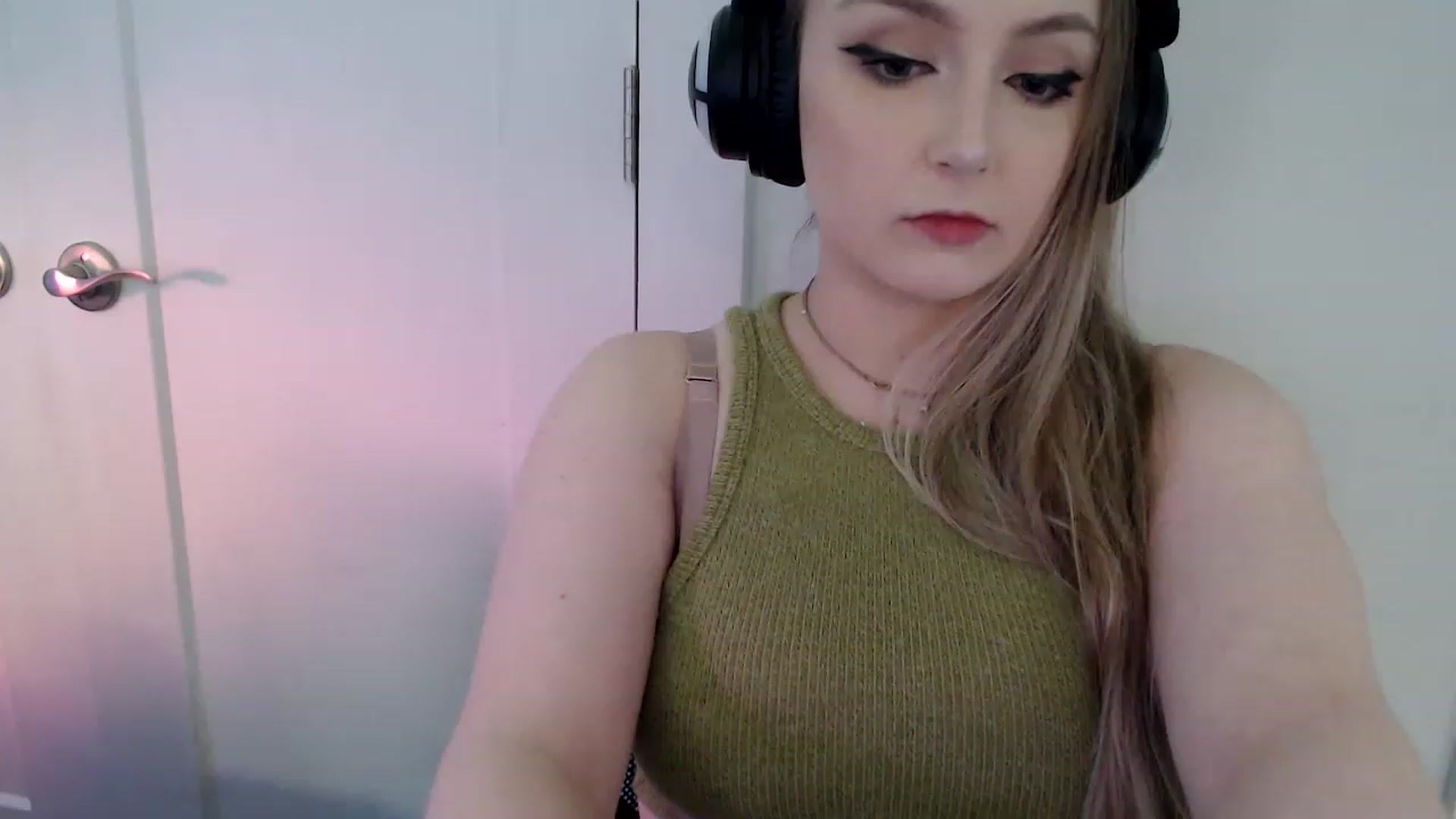 Gallery image thumbnail from LibbyxDoe's myfreecams stream on, 01/28/2023, 15:46 image 8 of 20