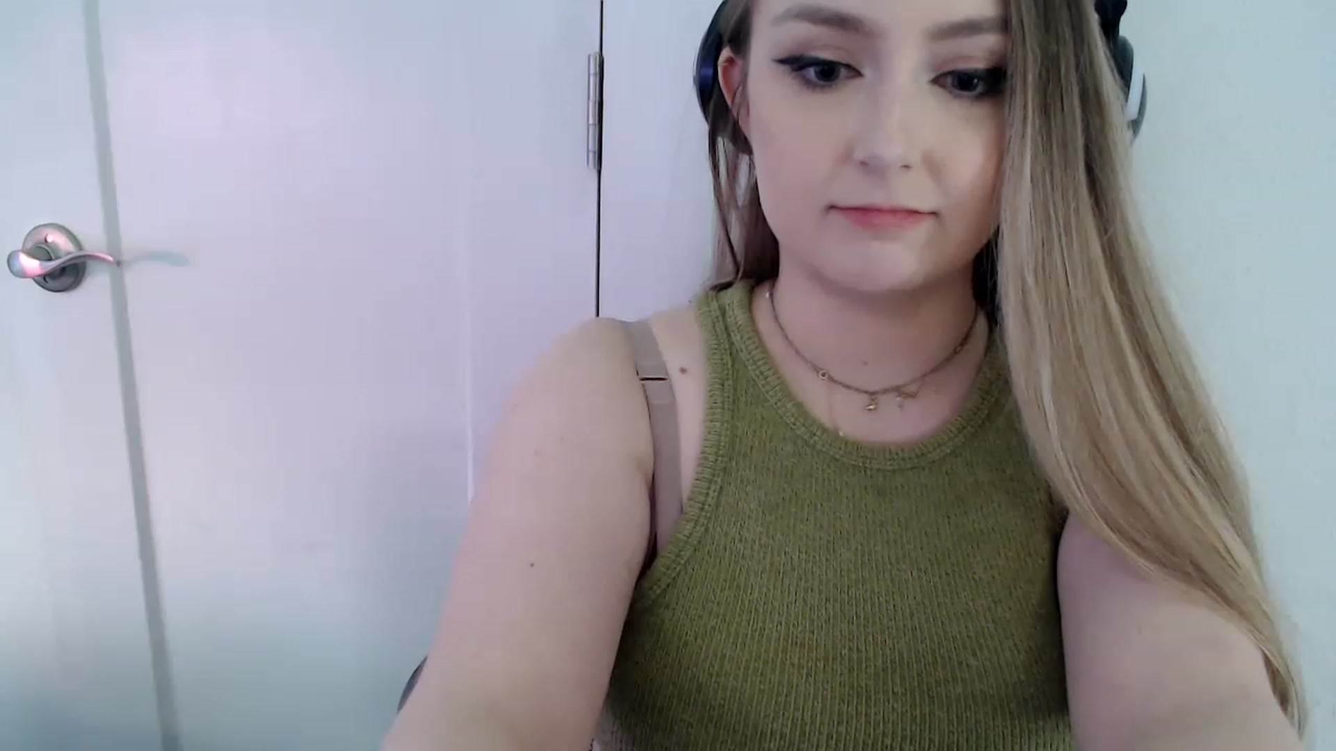 Gallery image thumbnail from LibbyxDoe's myfreecams stream on, 01/28/2023, 19:33 image 19 of 20
