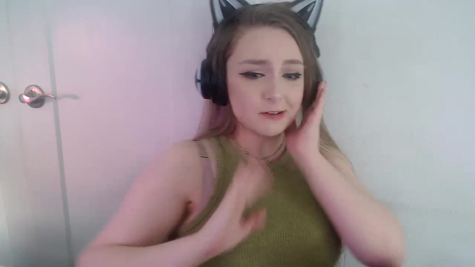 Gallery image thumbnail from LibbyxDoe's myfreecams stream on, 01/28/2023, 19:33 image 9 of 20