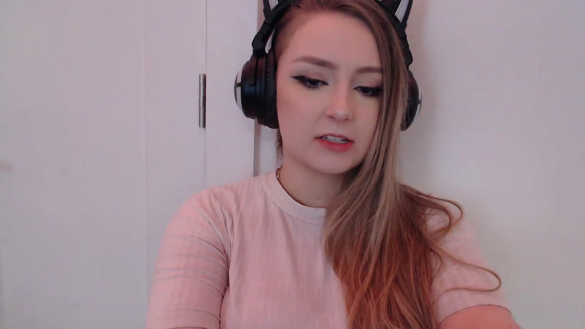 Gallery image thumbnail from LibbyxDoe's myfreecams stream on, 01/29/2023, 09:00 image 2 of 20