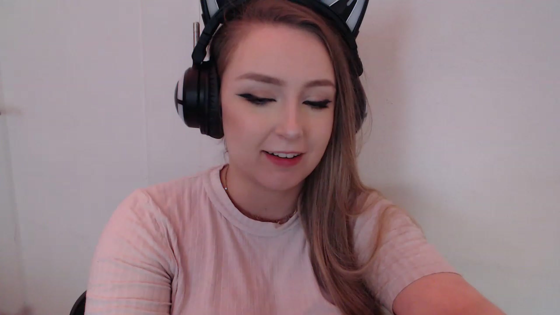 Gallery image thumbnail from LibbyxDoe's myfreecams stream on, 01/29/2023, 09:00 image 3 of 20