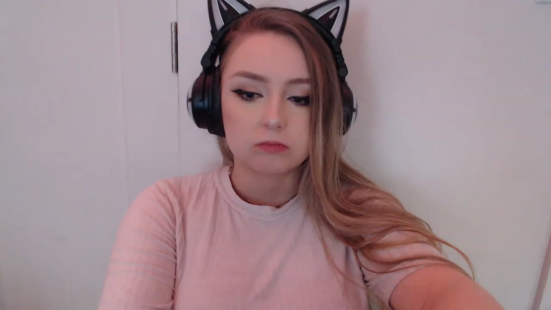Gallery image thumbnail from LibbyxDoe's myfreecams stream on, 01/29/2023, 09:00 image 1 of 20