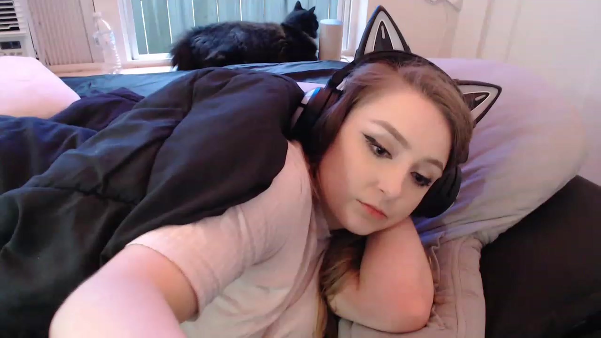 Gallery image thumbnail from LibbyxDoe's myfreecams stream on, 01/29/2023, 15:44 image 11 of 20