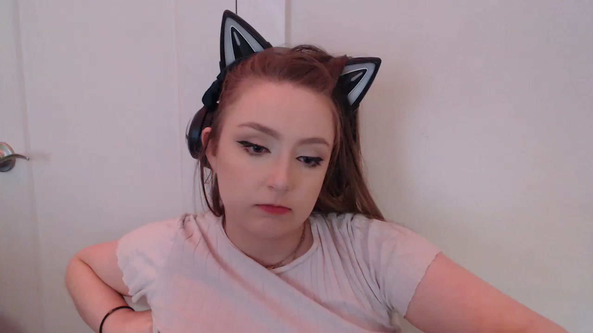 Gallery image thumbnail from LibbyxDoe's myfreecams stream on, 01/31/2023, 11:09 image 9 of 20