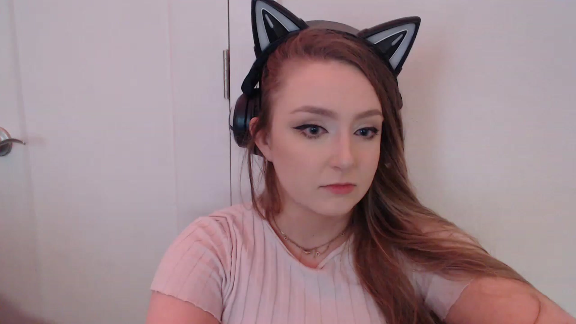 Gallery image thumbnail from LibbyxDoe's myfreecams stream on, 01/31/2023, 11:09 image 4 of 20