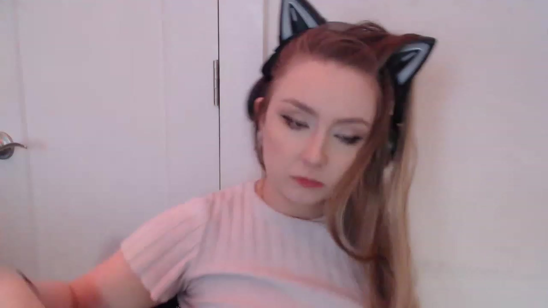 Gallery image thumbnail from LibbyxDoe's myfreecams stream on, 01/31/2023, 11:09 image 7 of 20