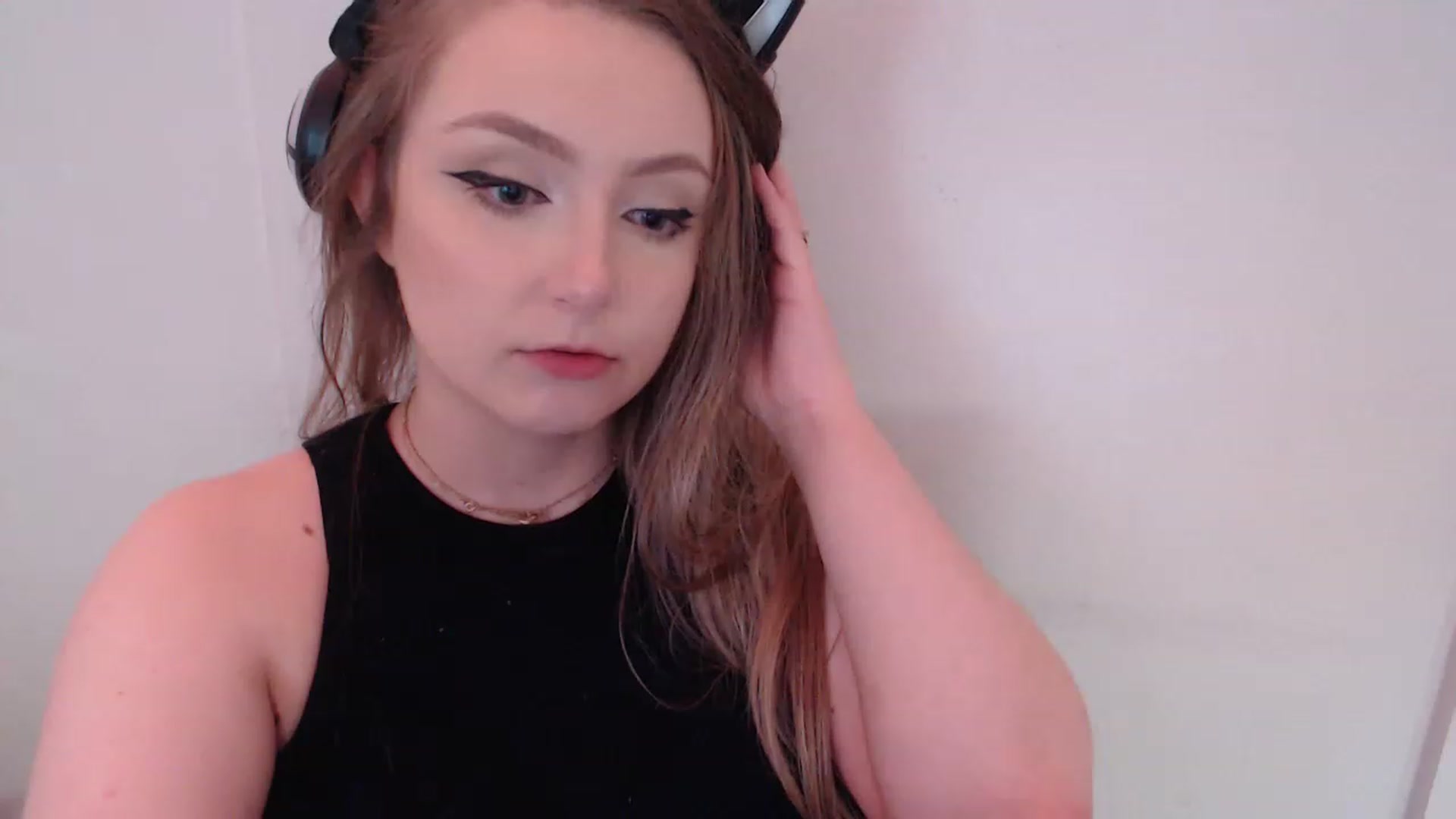 Gallery image thumbnail from LibbyxDoe's myfreecams stream on, 02/01/2023, 15:41 image 2 of 20