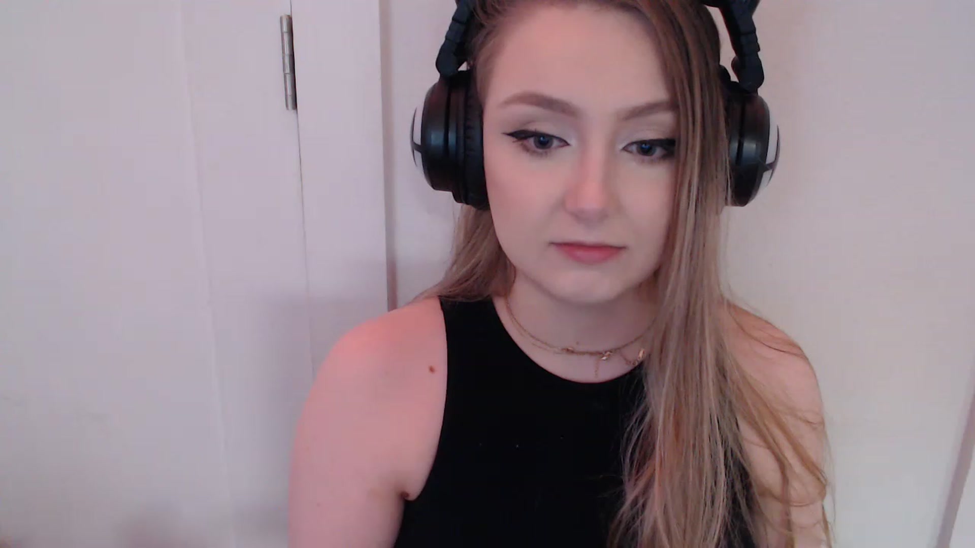 Gallery image thumbnail from LibbyxDoe's myfreecams stream on, 02/01/2023, 15:41 image 4 of 20