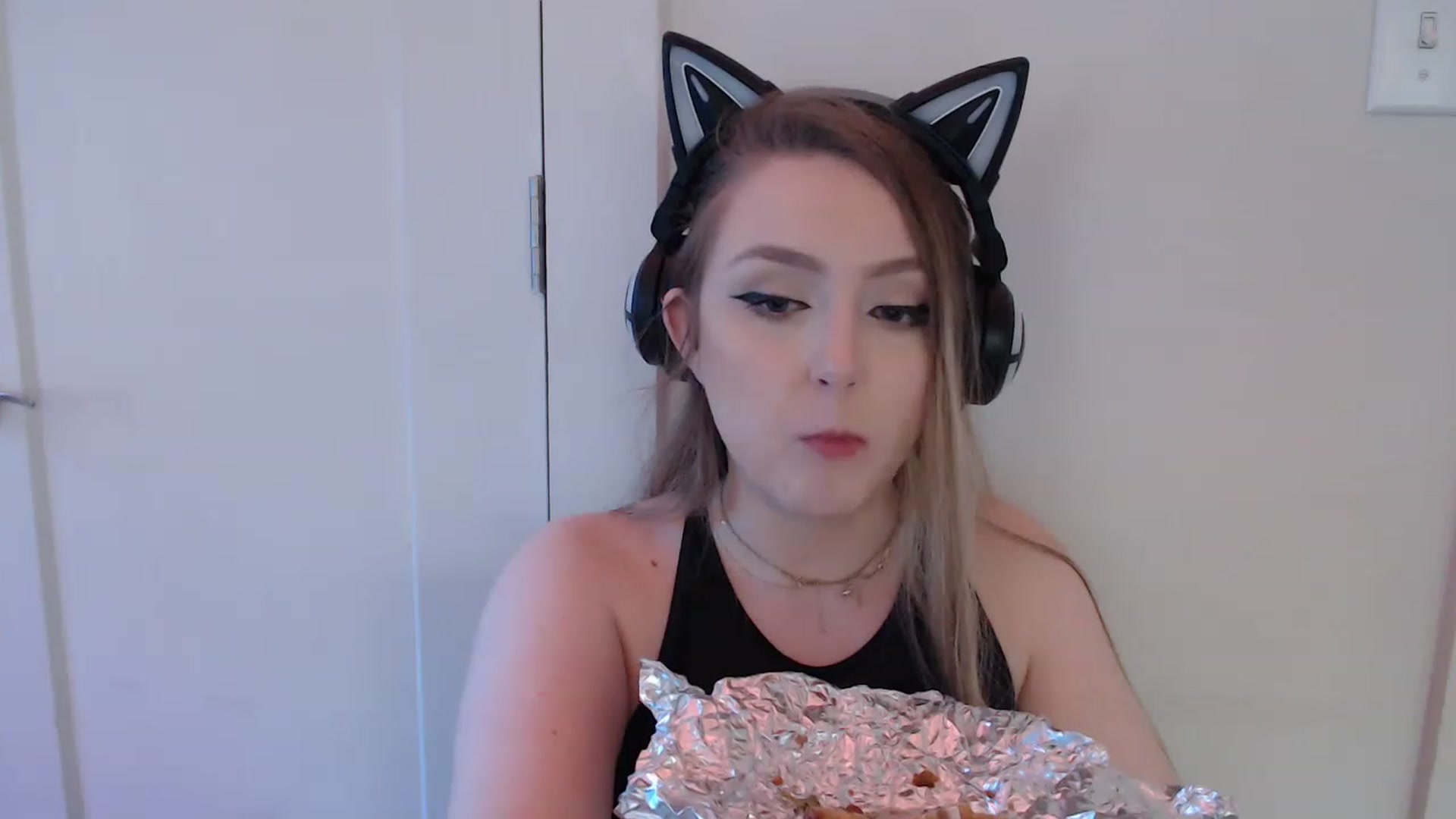 Gallery image thumbnail from LibbyxDoe's myfreecams stream on, 02/01/2023, 15:41 image 18 of 20