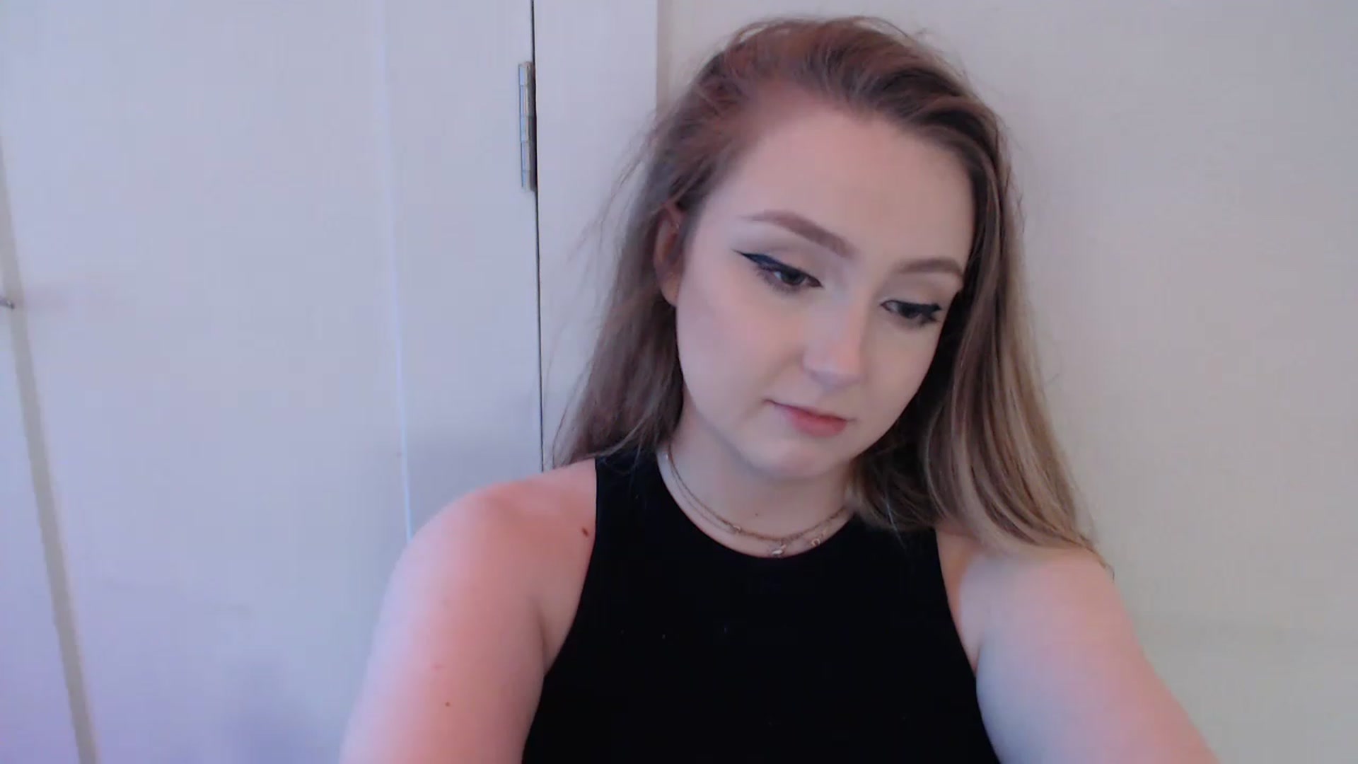Gallery image thumbnail from LibbyxDoe's myfreecams stream on, 02/01/2023, 15:41 image 13 of 20