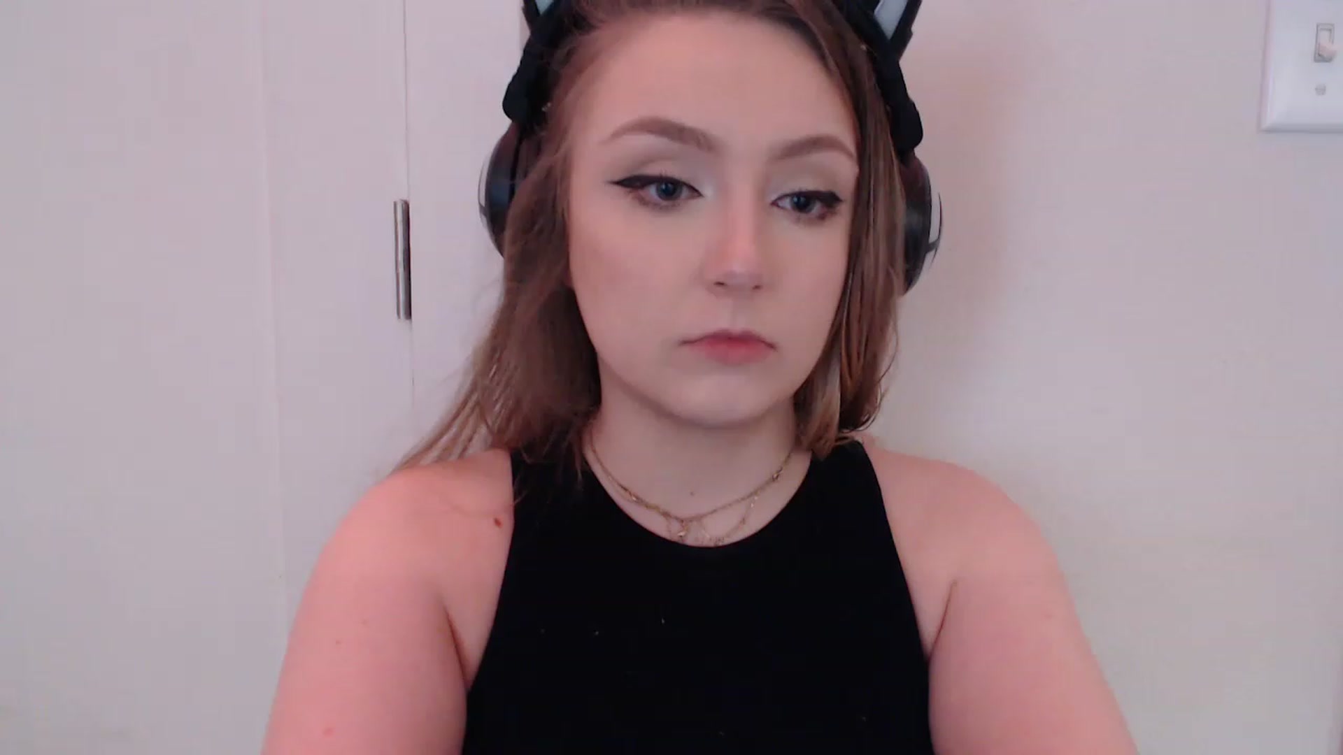 Gallery image thumbnail from LibbyxDoe's myfreecams stream on, 02/01/2023, 15:41 image 1 of 20
