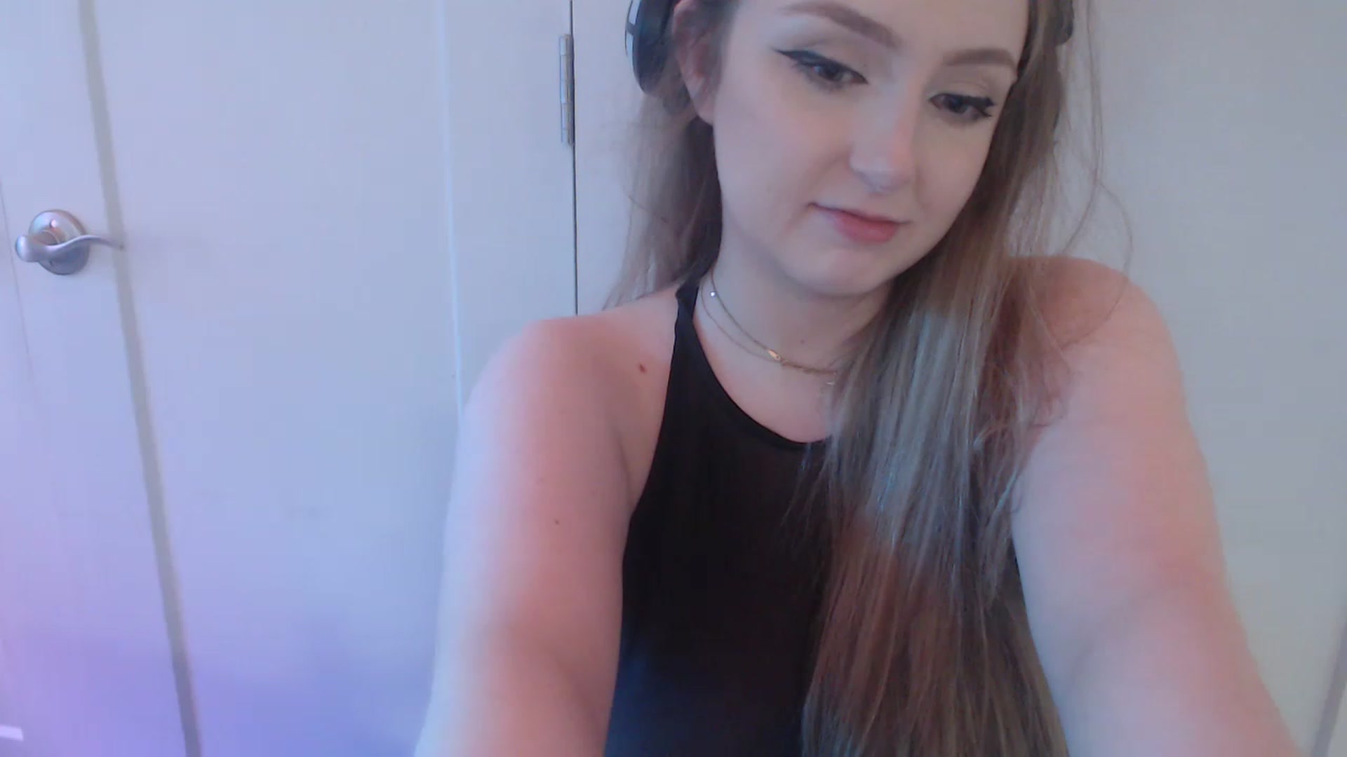 Gallery image thumbnail from LibbyxDoe's myfreecams stream on, 02/01/2023, 16:05 image 10 of 20