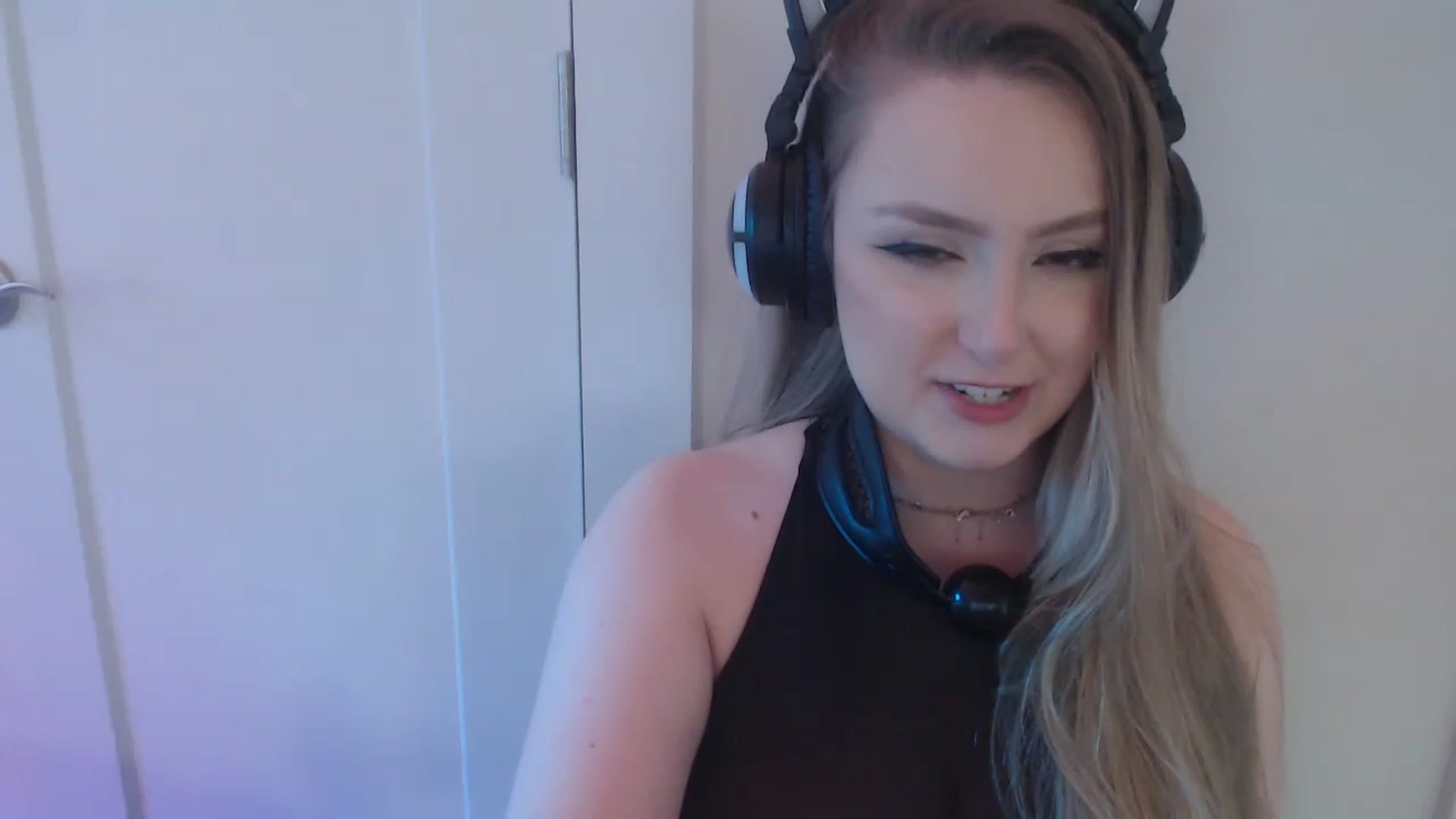Gallery image thumbnail from LibbyxDoe's myfreecams stream on, 02/01/2023, 16:05 image 1 of 20