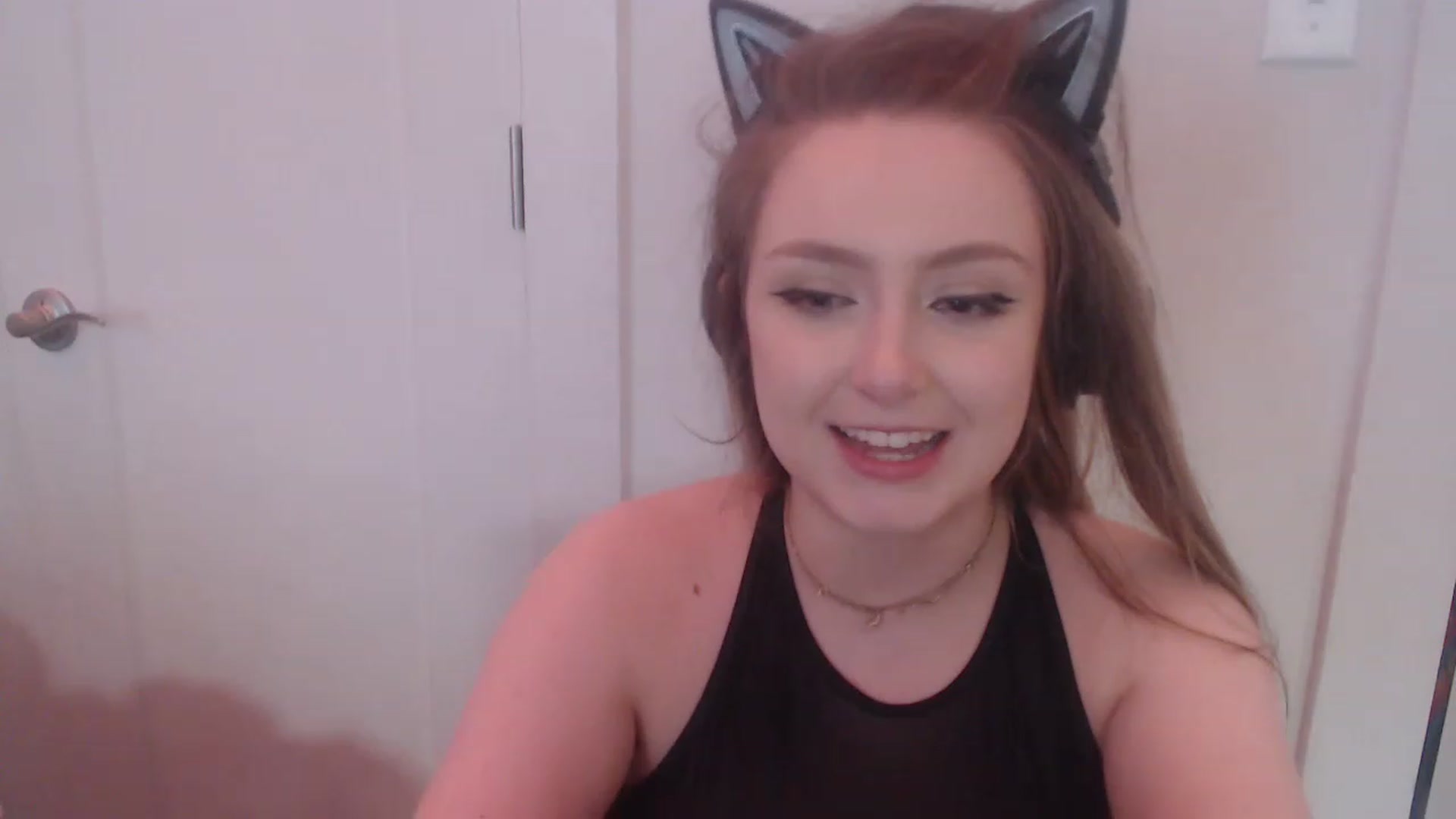 Gallery image thumbnail from LibbyxDoe's myfreecams stream on, 02/02/2023, 01:36 image 16 of 20