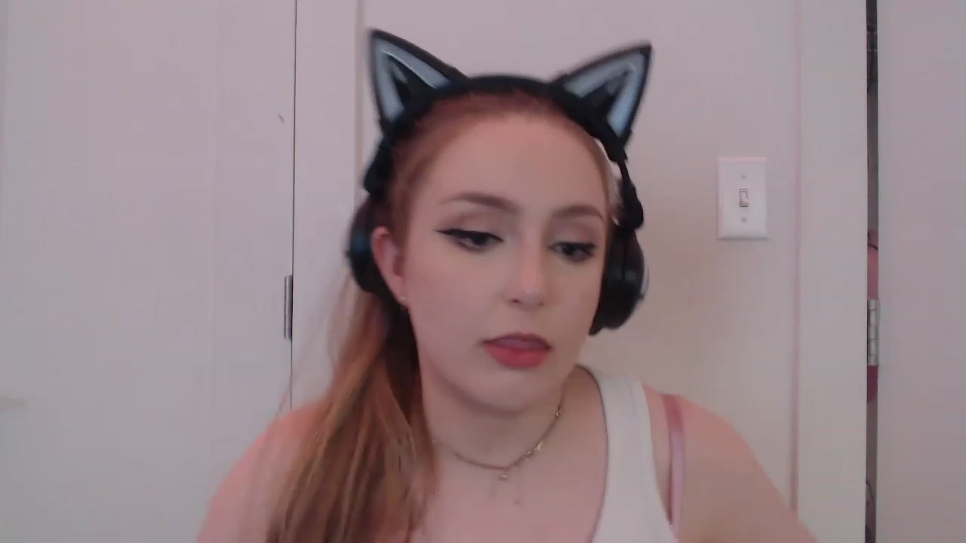 Gallery image thumbnail from LibbyxDoe's myfreecams stream on, 02/04/2023, 09:35 image 3 of 20