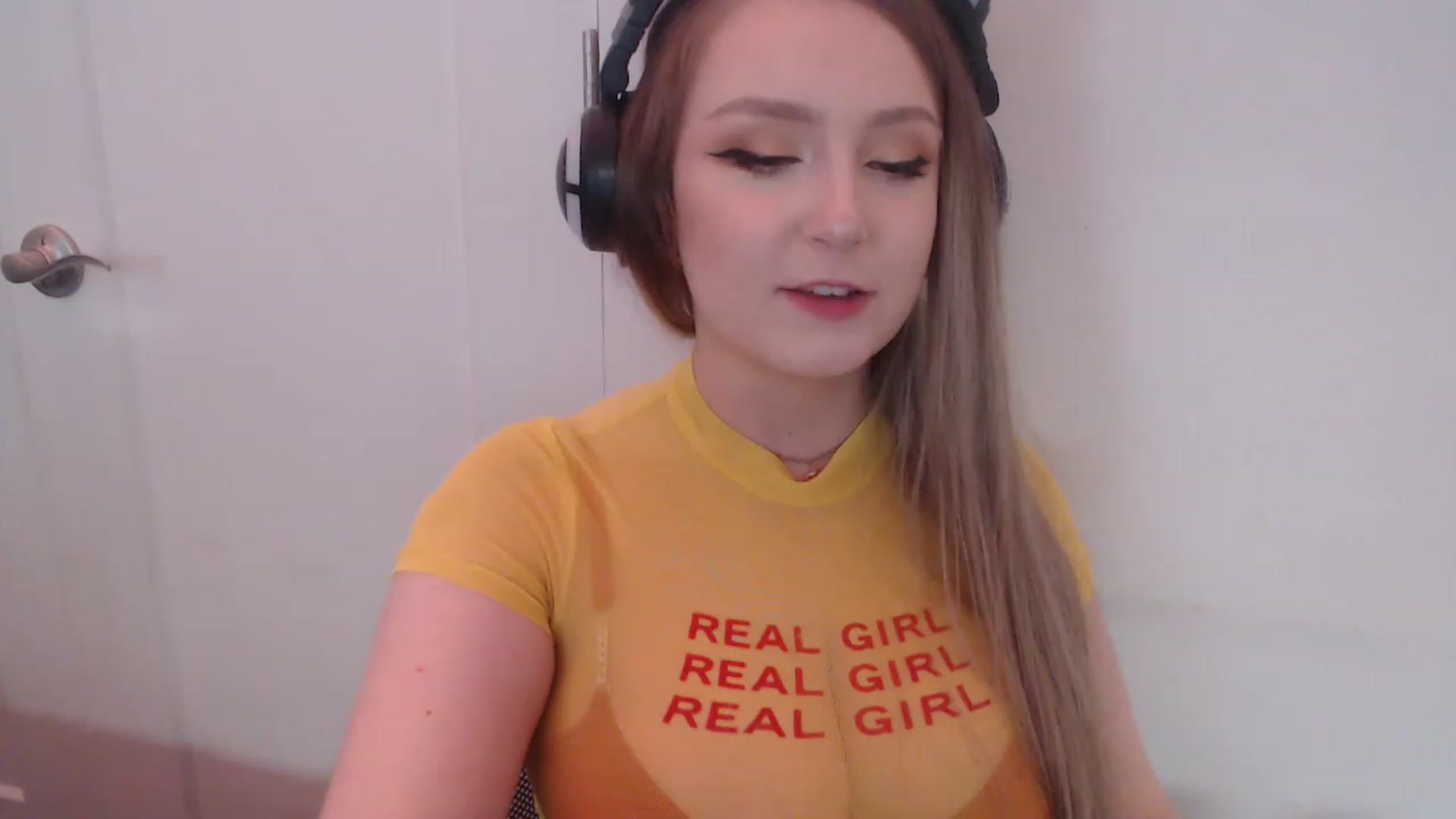 Gallery image thumbnail from LibbyxDoe's myfreecams stream on, 02/08/2023, 08:10 image 6 of 20
