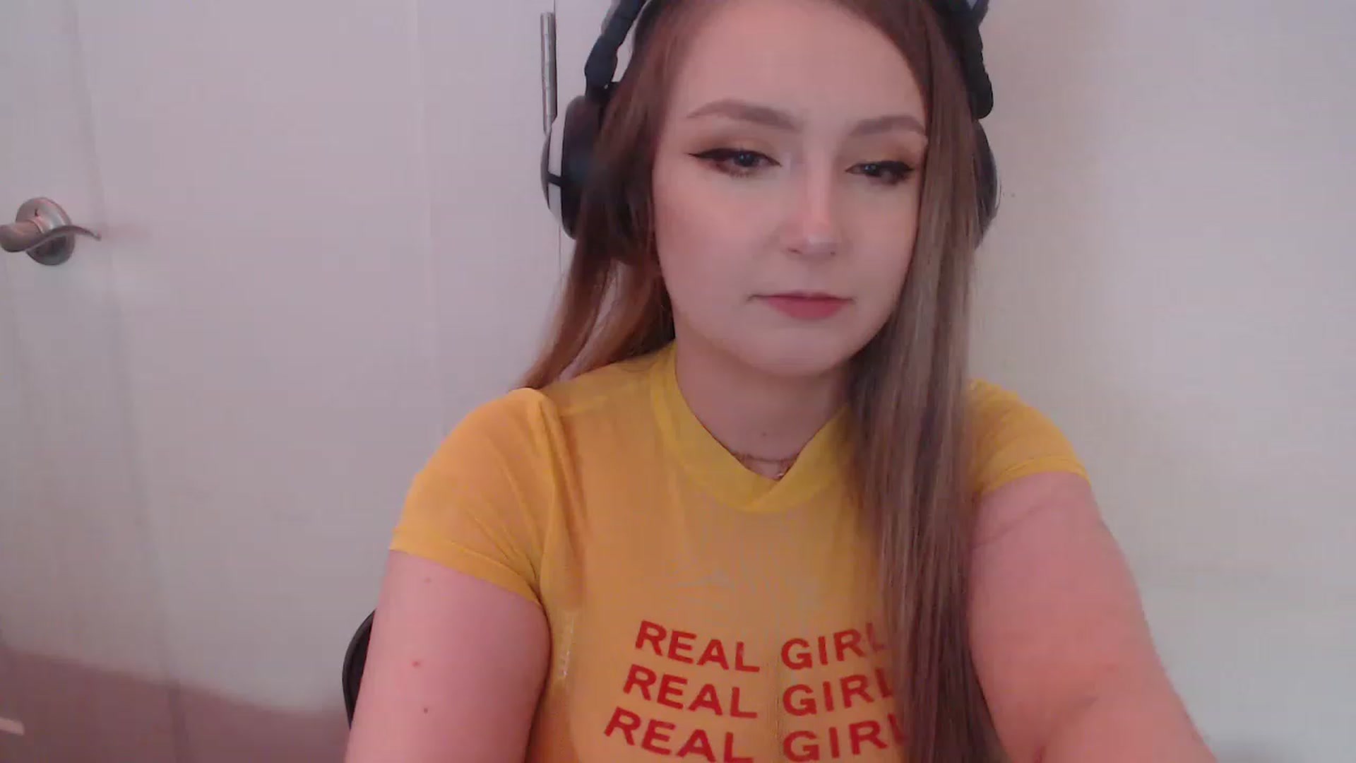 Gallery image thumbnail from LibbyxDoe's myfreecams stream on, 02/08/2023, 08:10 image 7 of 20