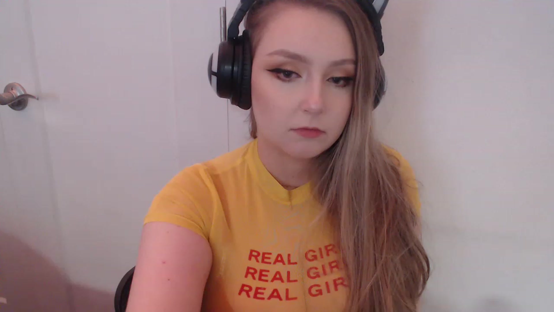 Gallery image thumbnail from LibbyxDoe's myfreecams stream on, 02/08/2023, 08:10 image 17 of 20