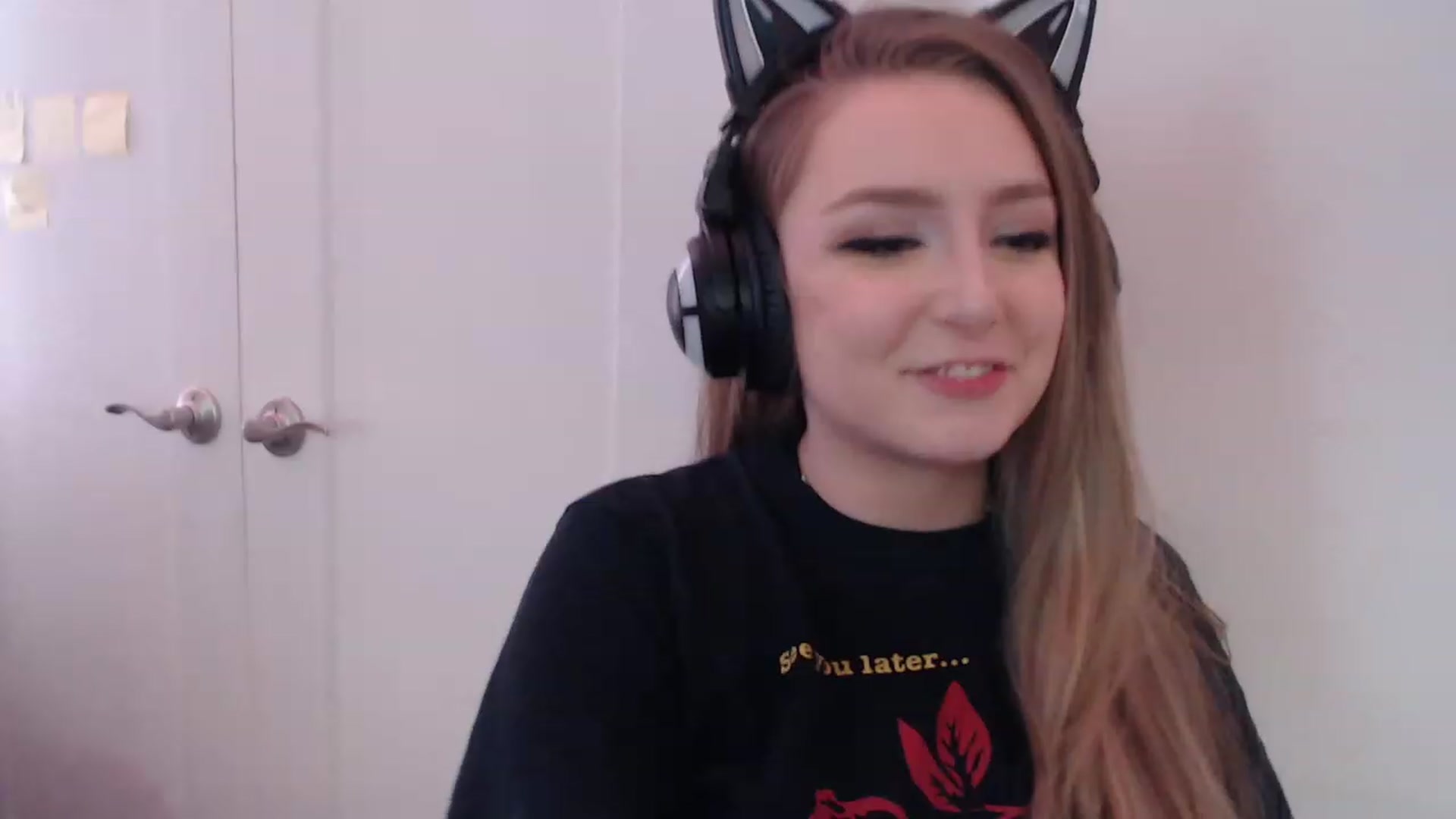 Gallery image thumbnail from LibbyxDoe's myfreecams stream on, 02/12/2023, 08:45 image 4 of 20