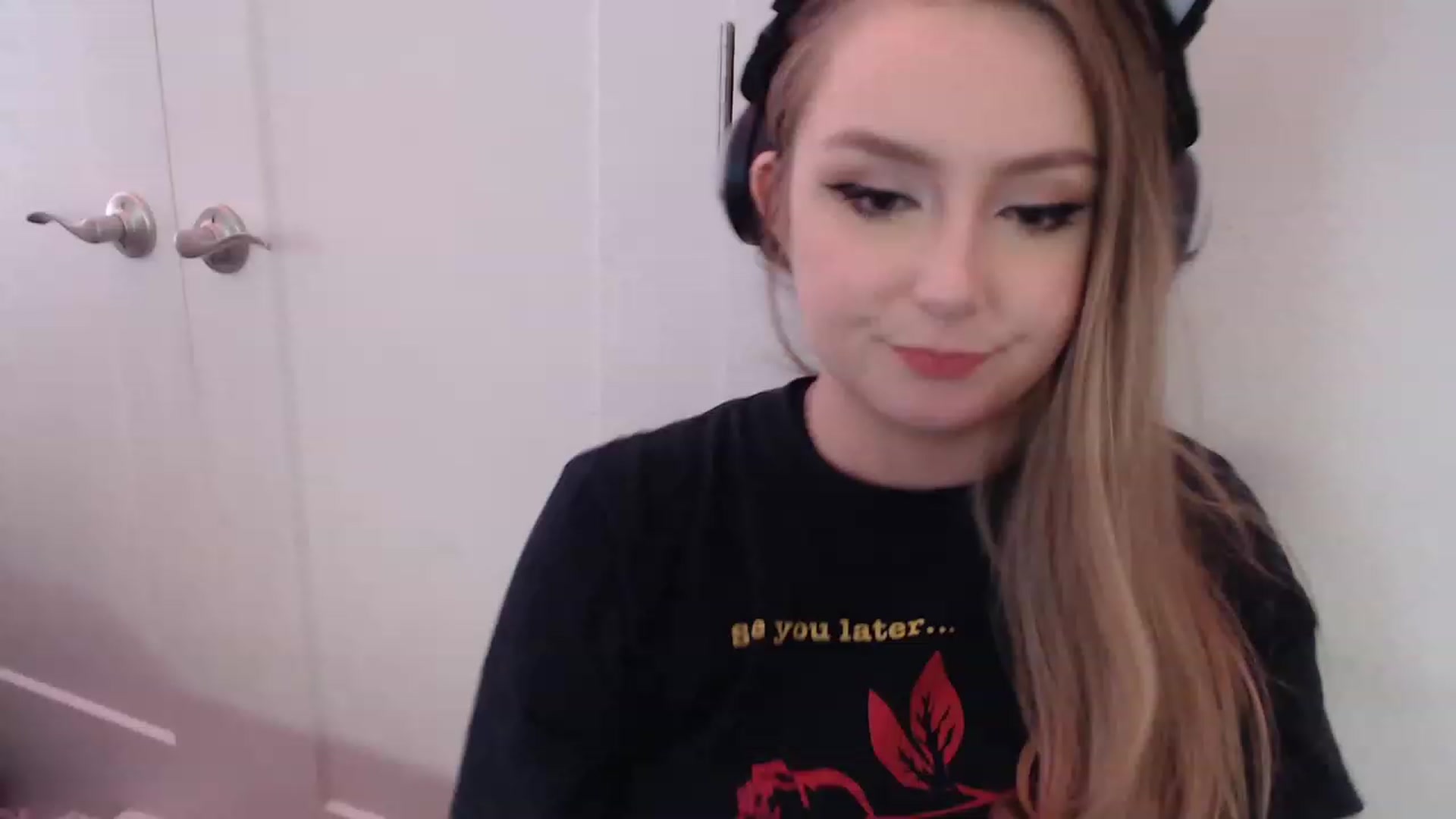 Gallery image thumbnail from LibbyxDoe's myfreecams stream on, 02/12/2023, 09:04 image 1 of 20