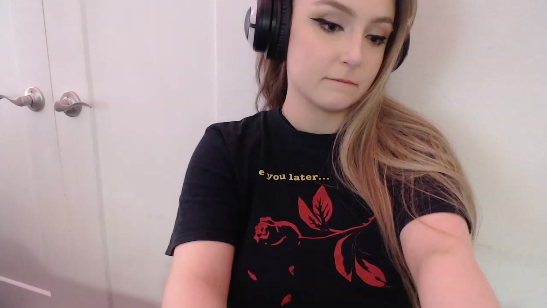 Gallery image thumbnail from LibbyxDoe's myfreecams stream on, 02/12/2023, 09:39 image 9 of 20